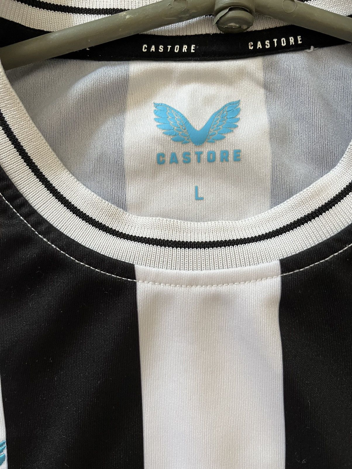 Castore Castore 2022/2023 Newcastle United Home Soccer Jersey Size US L / EU 52-54 / 3 - 4 Thumbnail