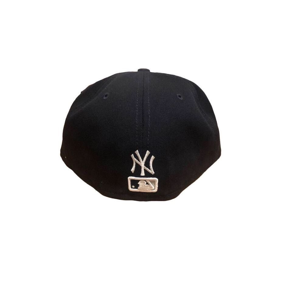 New Era New Era New York Yankees 59FIFTY fitted hat cap size 7 1/2 Size ONE SIZE - 4 Thumbnail