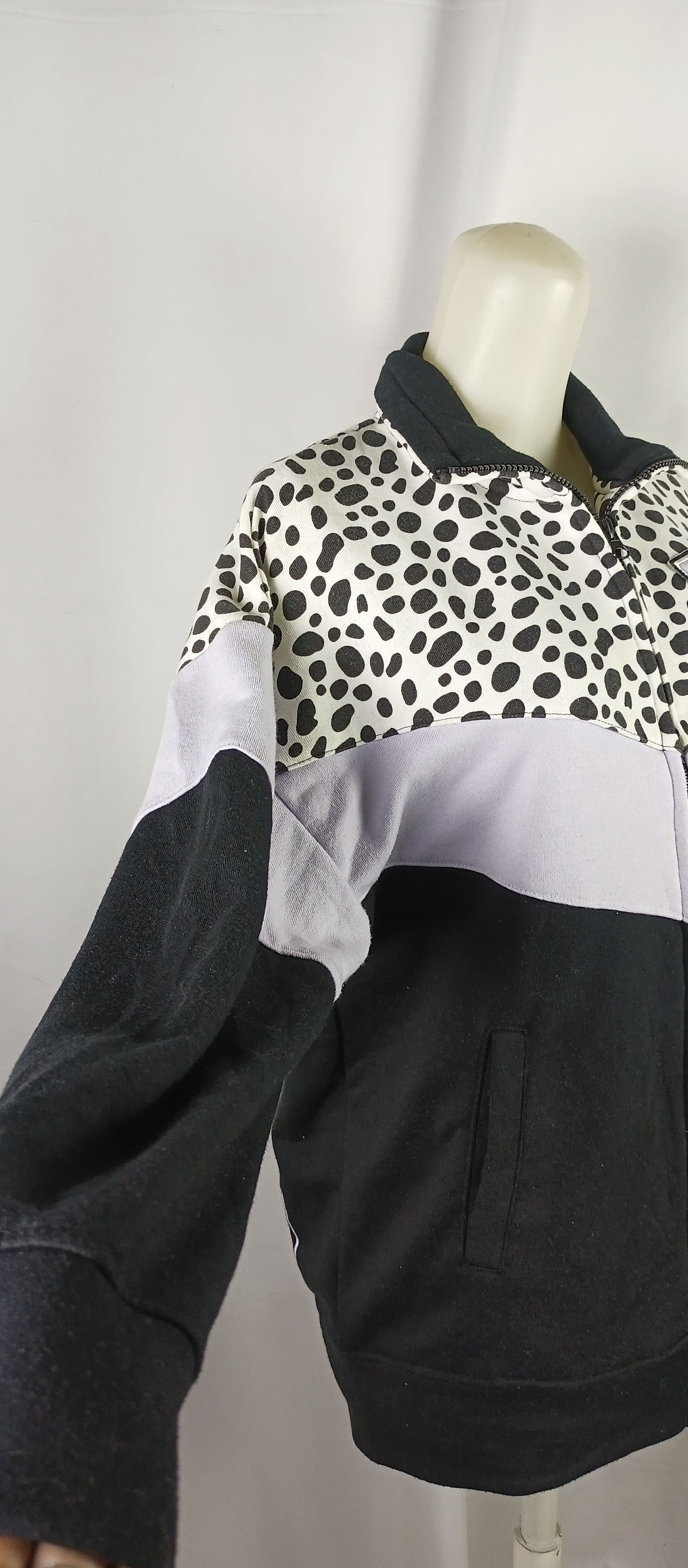 Japanese Brand JUNIOR SWEET Weekend Rise Dalmation zip jacket Size US M / EU 48-50 / 2 - 21 Thumbnail