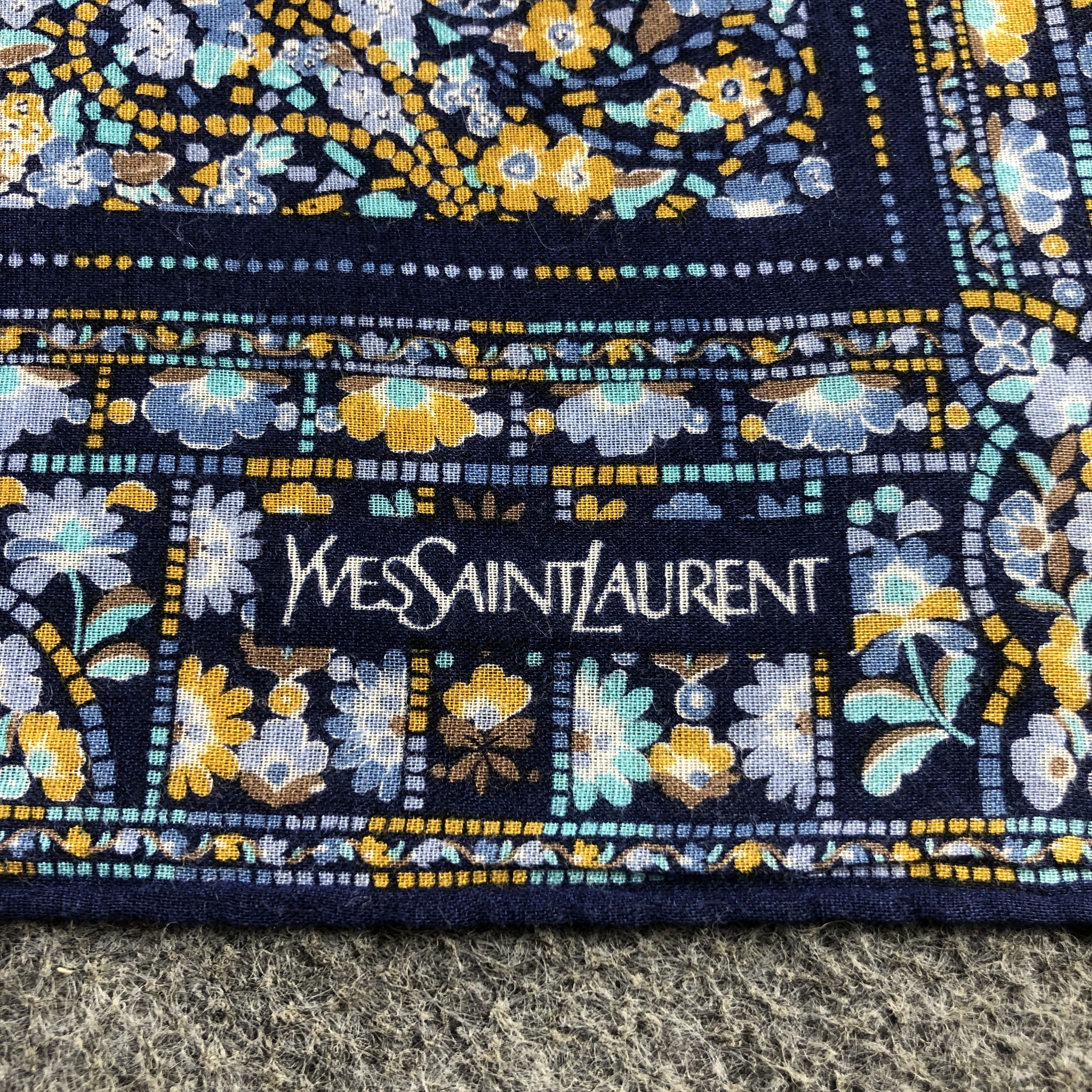 Yves Saint Laurent YSL Handkerchief Neckerchief Bandana H2676 Size ONE SIZE - 4 Thumbnail