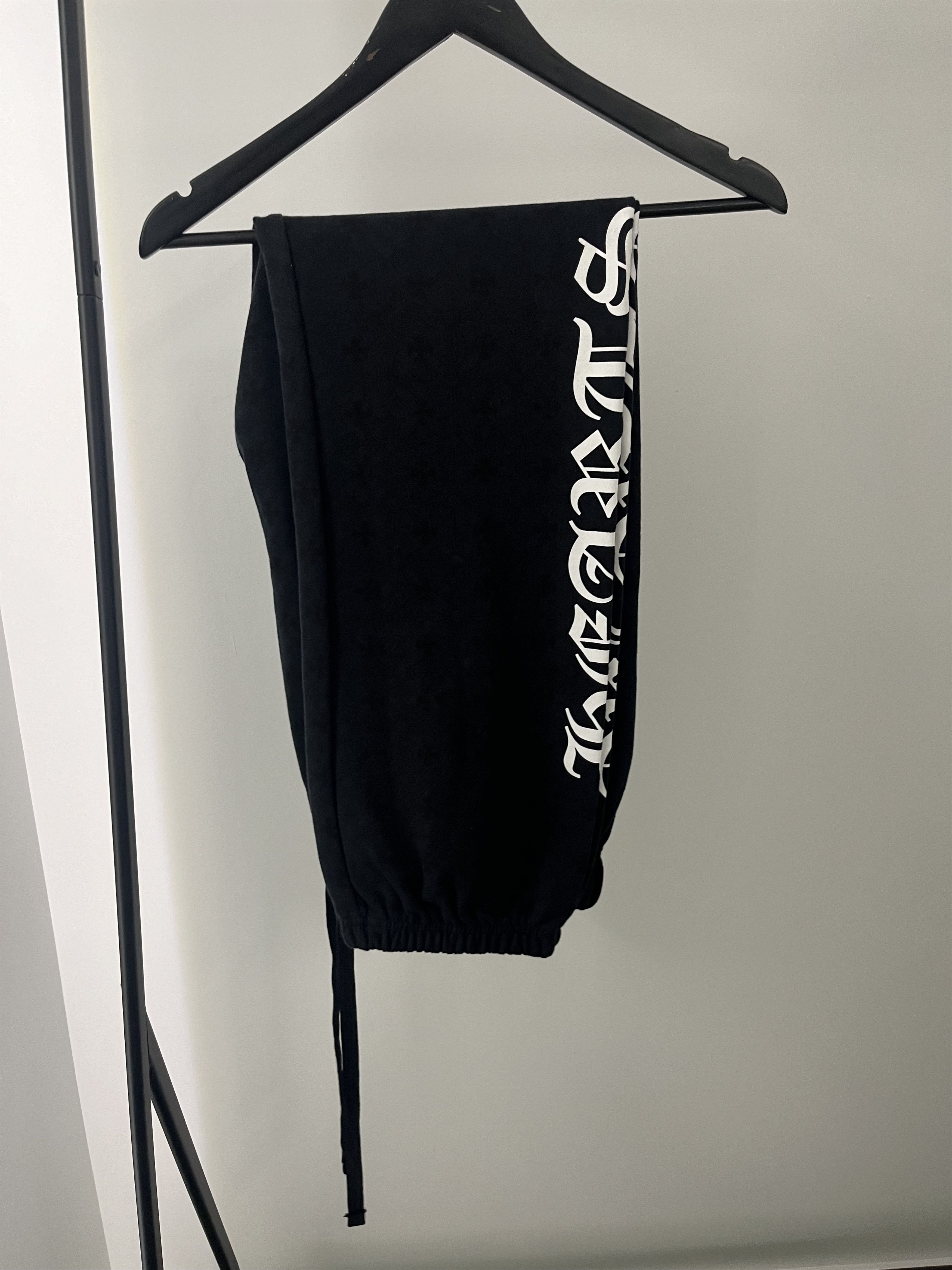 Chrome Hearts Chrome Hearts All Over Monogram Sweatpants Size US 34 / EU 50 - 2 Thumbnail