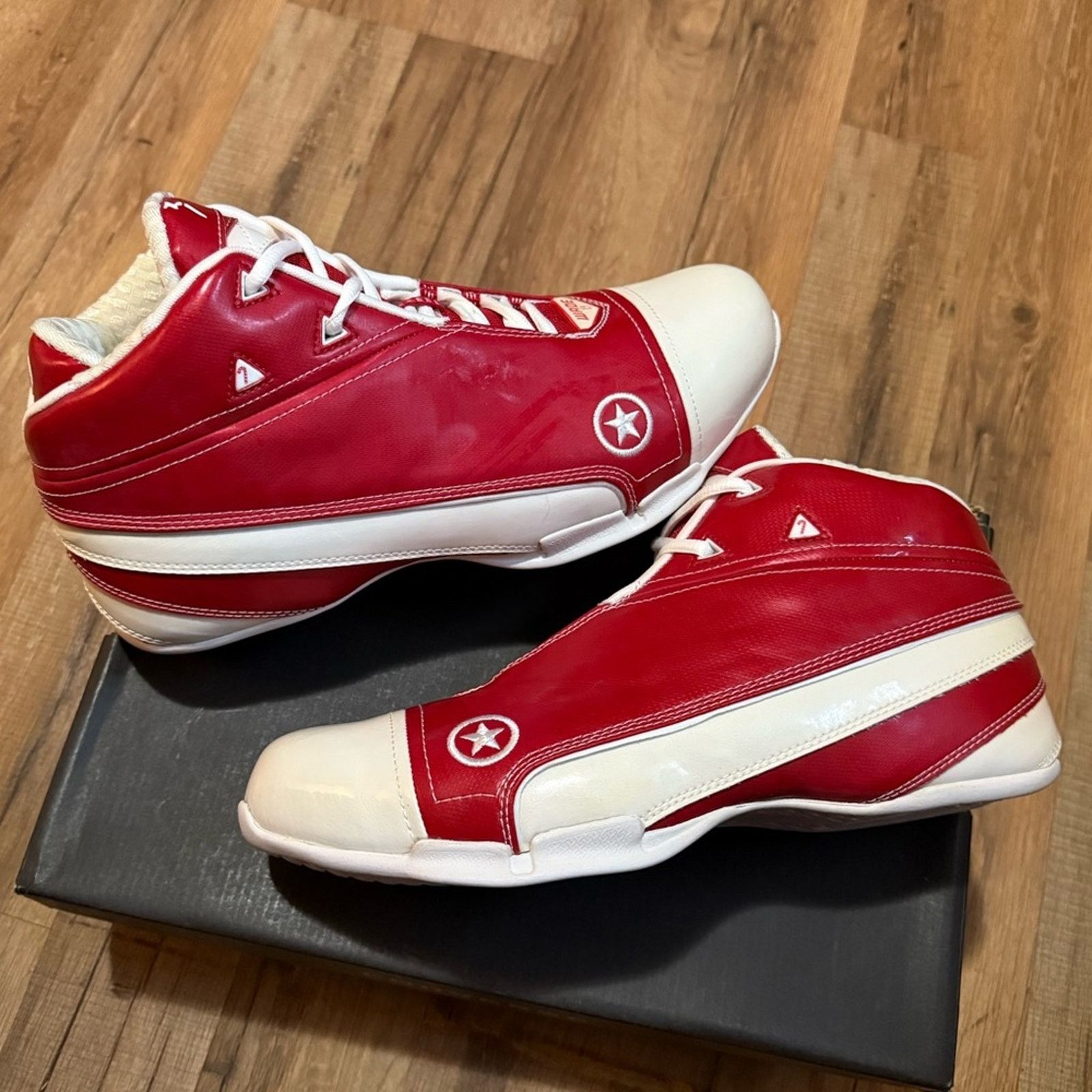 Converse 2006 Converse Wade 1.3 Candy Cane Christmas Edition Size US 11 / EU 44 - 1 Thumbnail