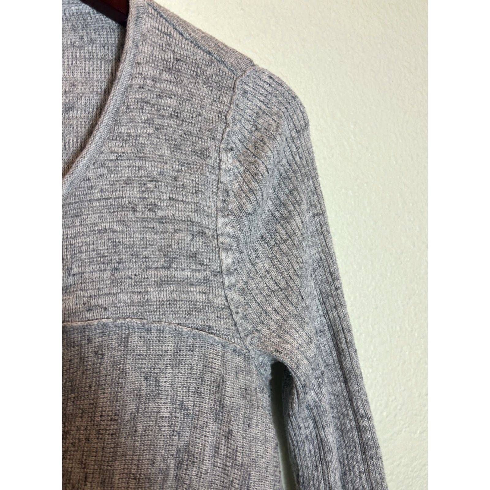 Free People Free People Women’s Small Gray Long Sleeve Full Clasp Gray Sweatshirt Size S / US 4 / IT 40 - 7 Thumbnail