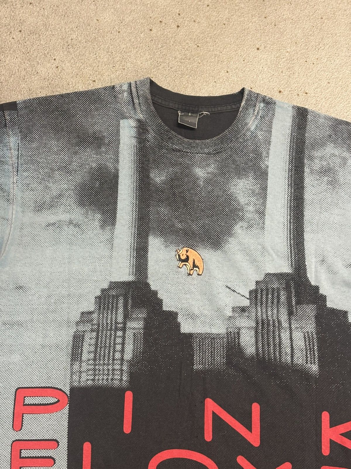 Vintage 1992 Pink Floyd ANIMALS Brockum AOP Album Cover T-Shirt Size US XL / EU 56 / 4 - 6 Thumbnail