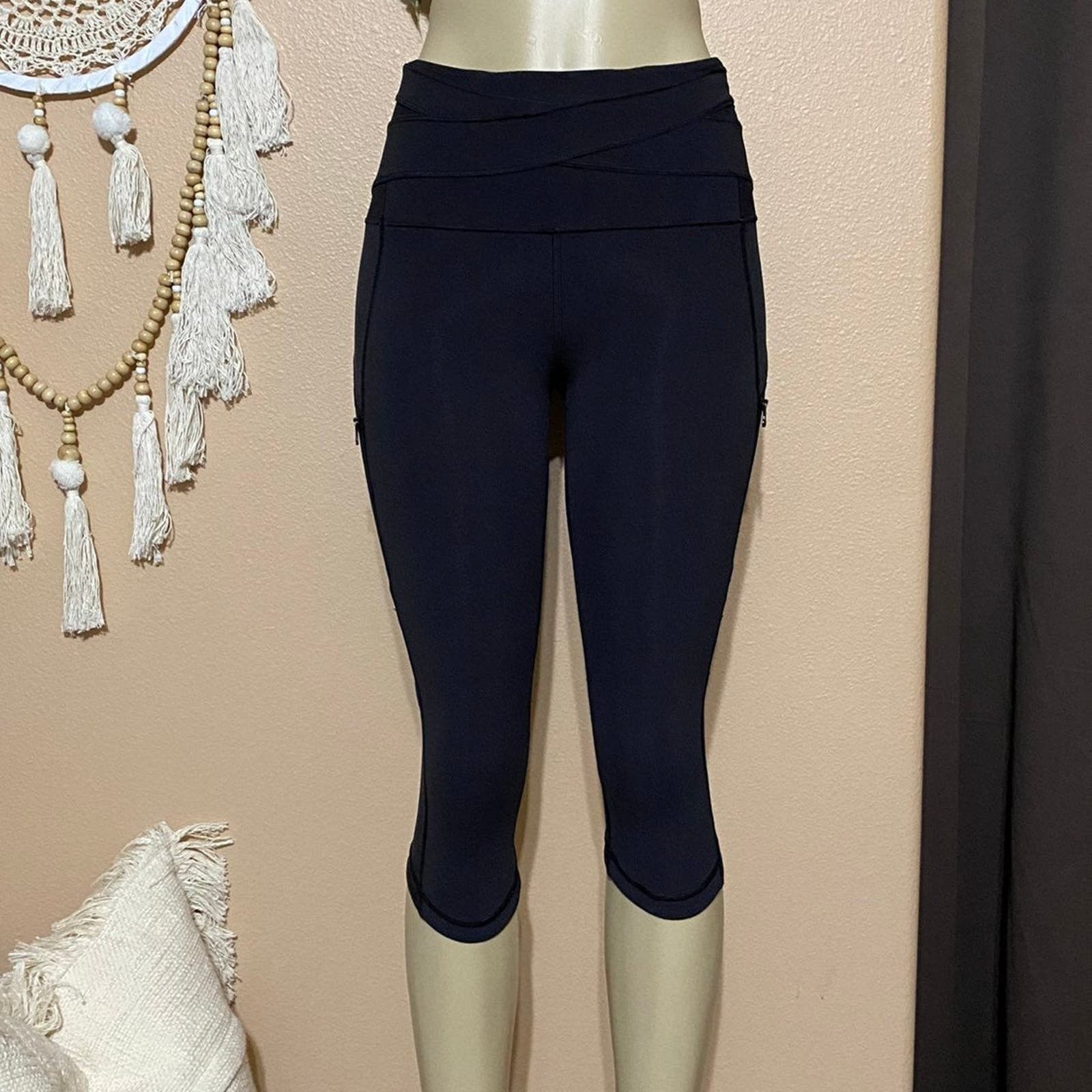 Lululemon lululemon leggings size 4 Size 27" / US 4 / IT 40 - 1 Thumbnail