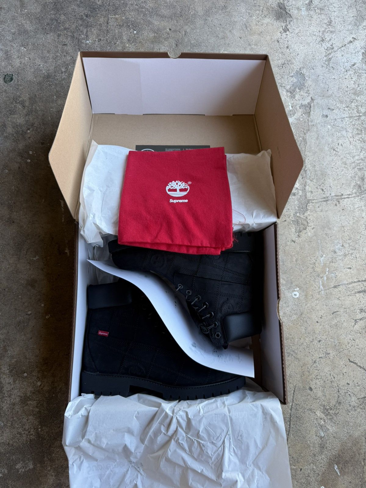 Supreme × Timberland Supreme FW 25 Black Patchwork Timberland boots Size US 8 / EU 41 - 6 Thumbnail