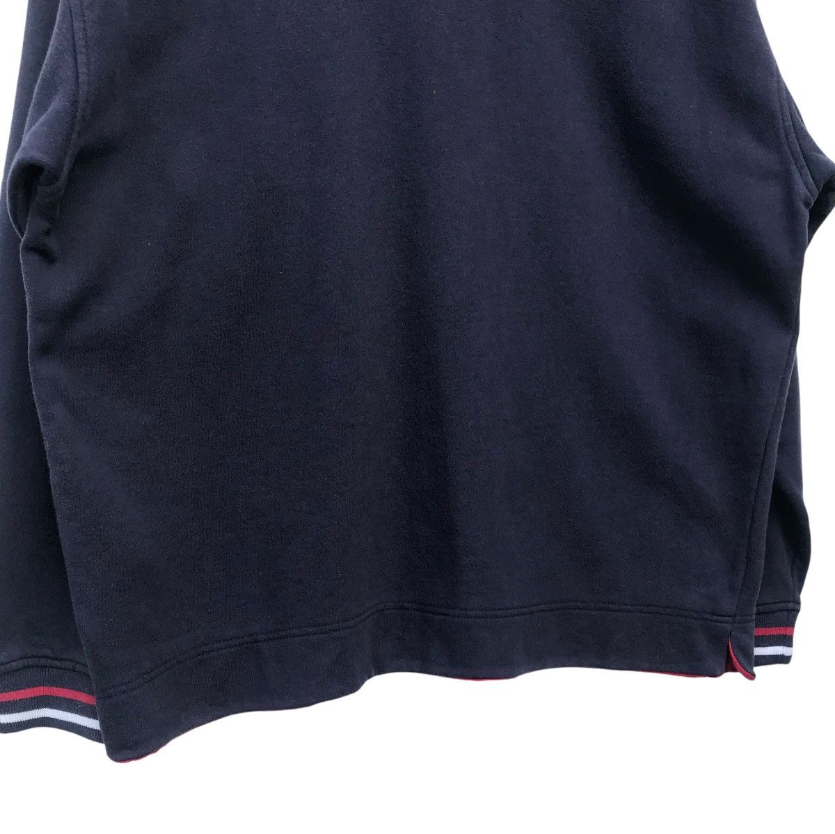Tommy Hilfiger Vintage Faded Tommy Hilfiger Usa Flag Athletics Sweatshirt Size US L / EU 52-54 / 3 - 10 Thumbnail