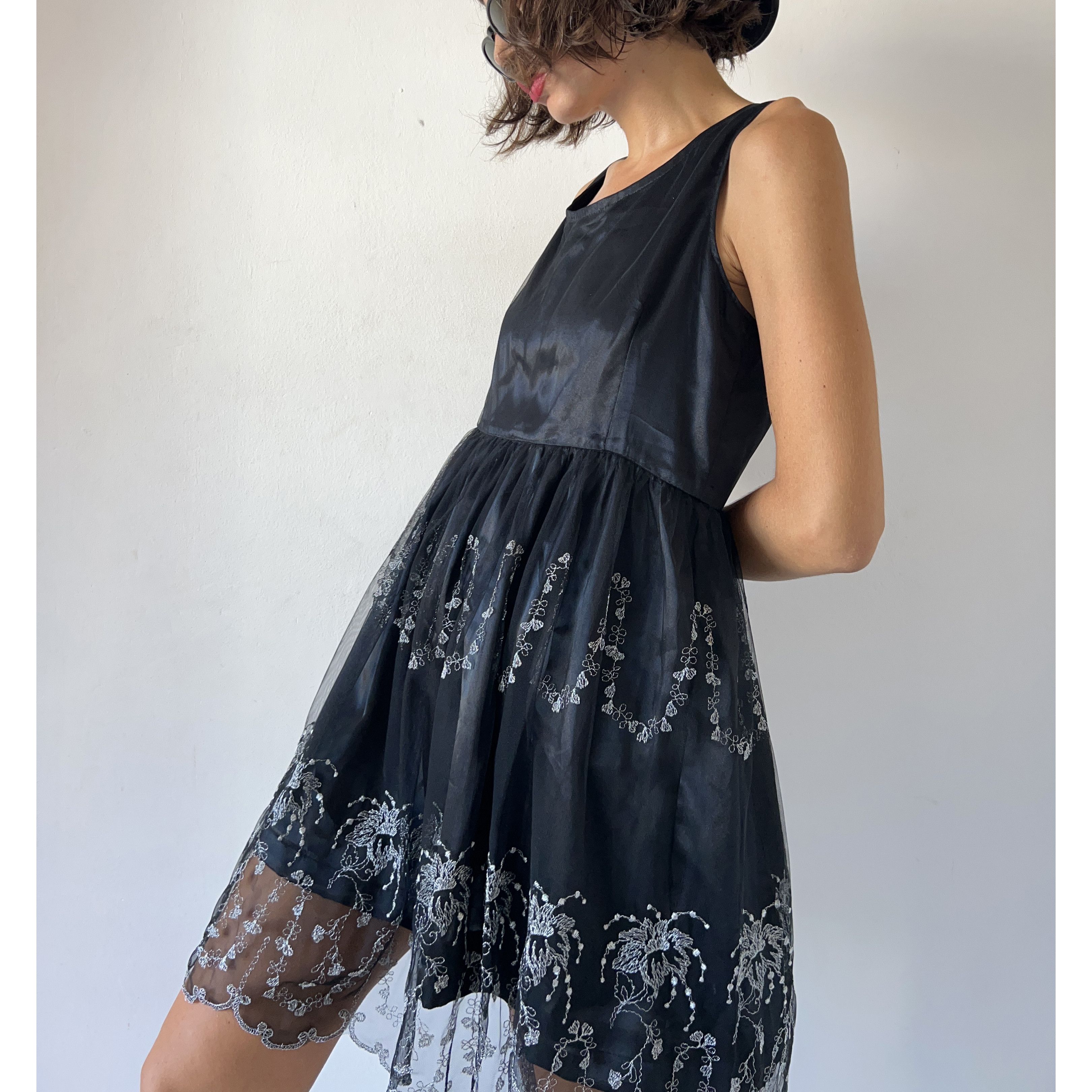 Vintage Vintage Black Tulle Tank Dress Size L / US 10 / IT 46 - 6 Thumbnail