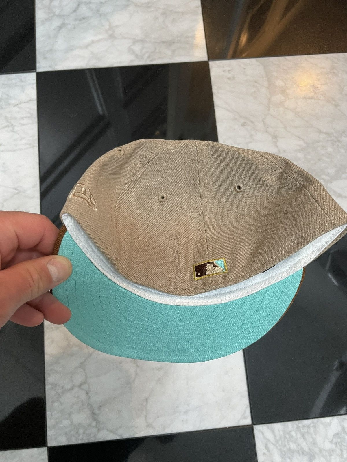 New Era 🔥 Exclusive Dodgers fitted hat size 7 Size ONE SIZE - 4 Thumbnail