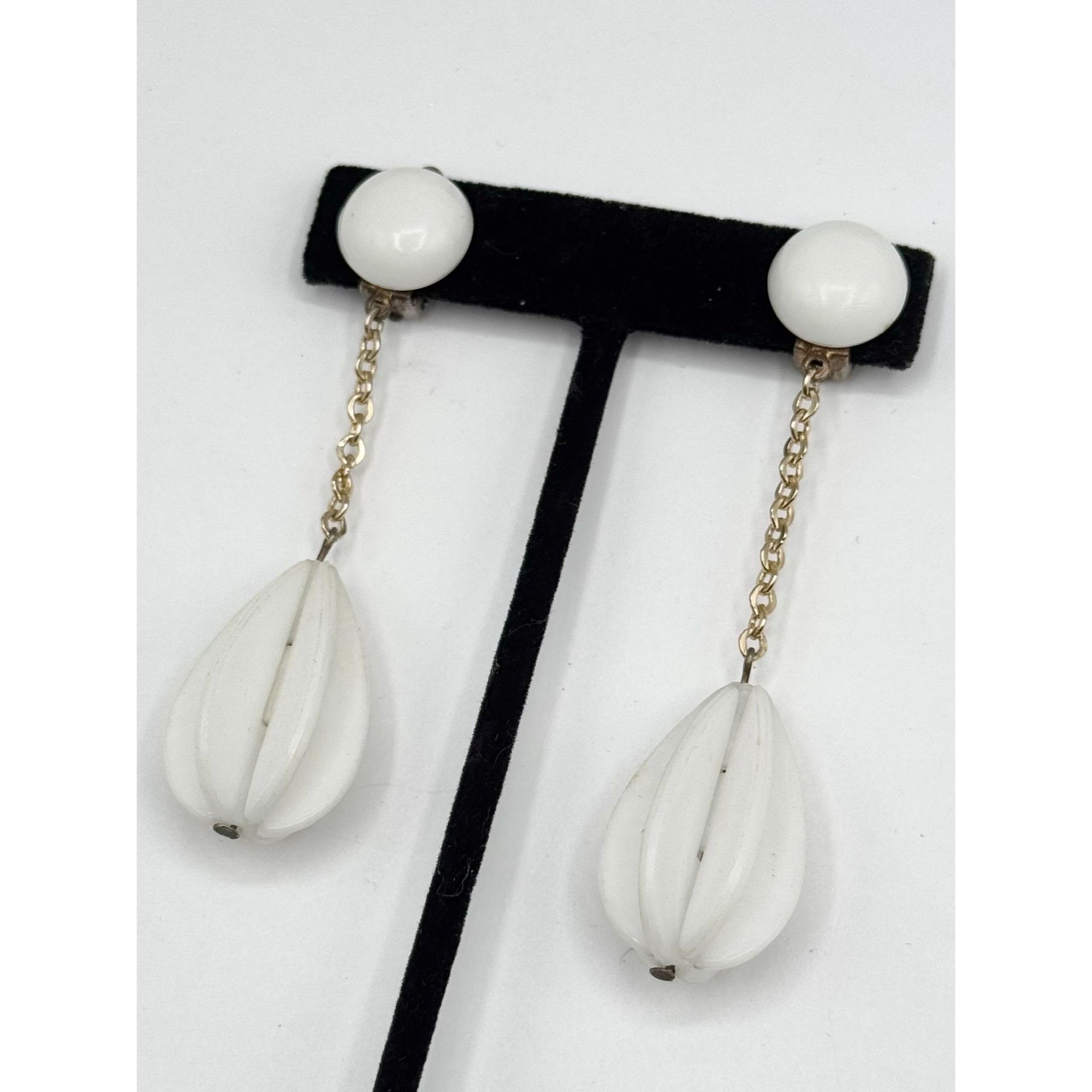 Vintage Vintage Hong Kong white chain dangle drop earrings Size ONE SIZE - 4 Thumbnail