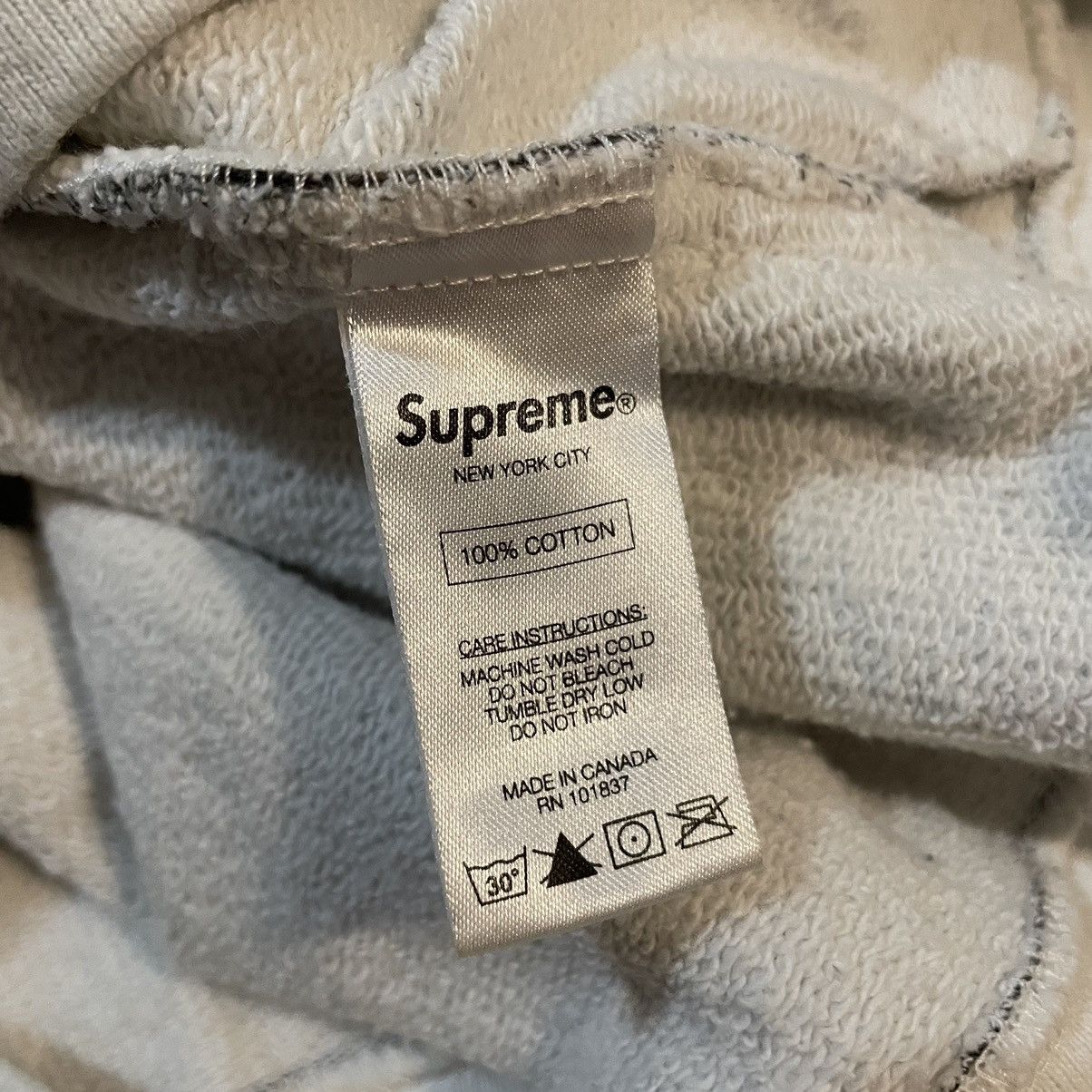 Supreme Supreme Camo Flags Hooded Sweatshirt Size M Size US M / EU 48-50 / 2 - 10 Thumbnail