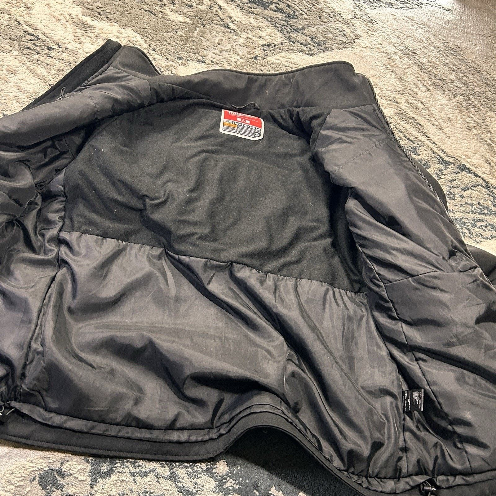 & Other Stories Milwaukee M12 Heated Softshell with 4.0 Ah Battery Pack Sz M Size US M / EU 48-50 / 2 - 10 Thumbnail