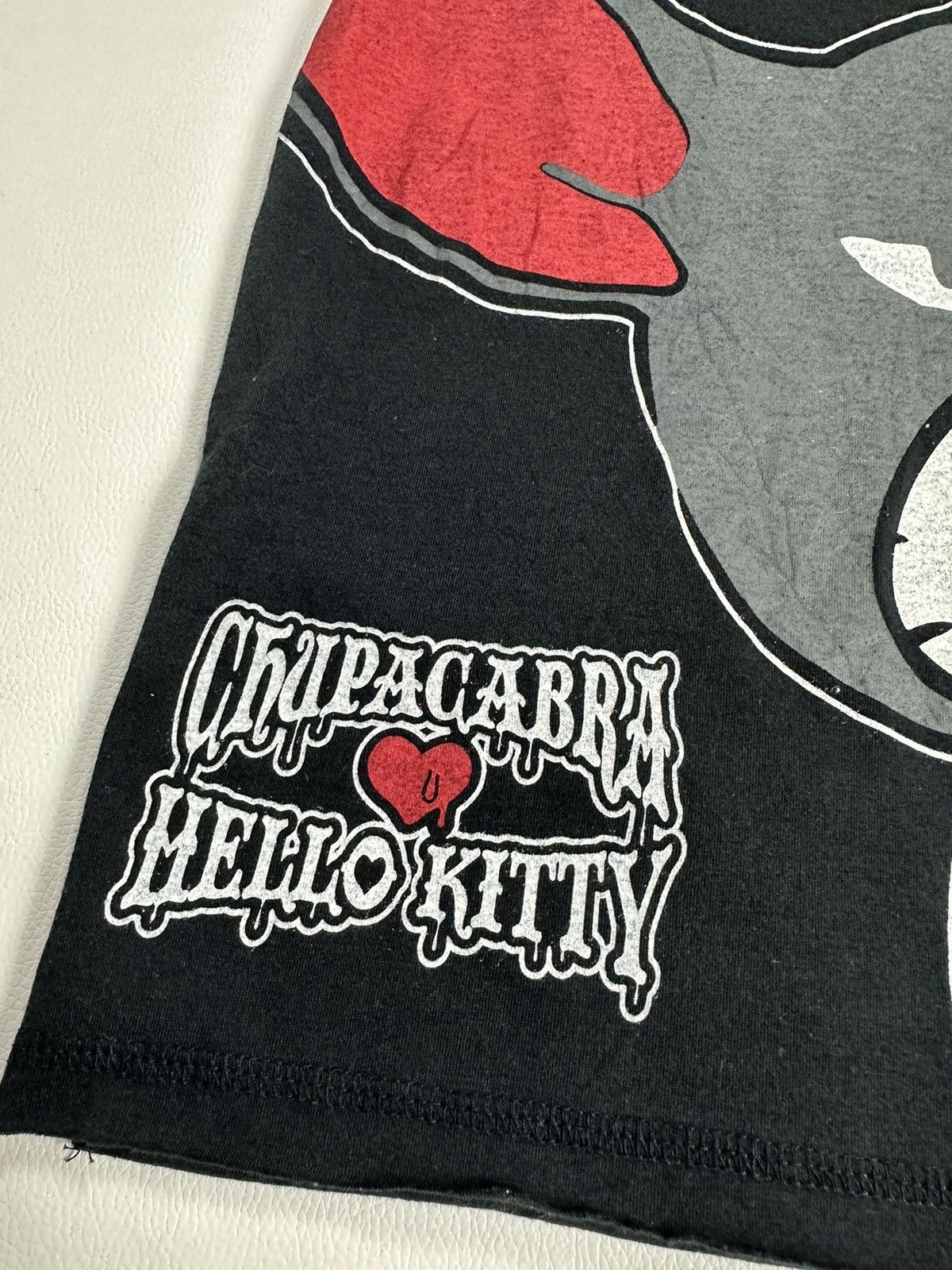 Other Hello Kitty X Chupacabra beautiful Art Tshirt Size L / US 10 / IT 46 - 6 Thumbnail