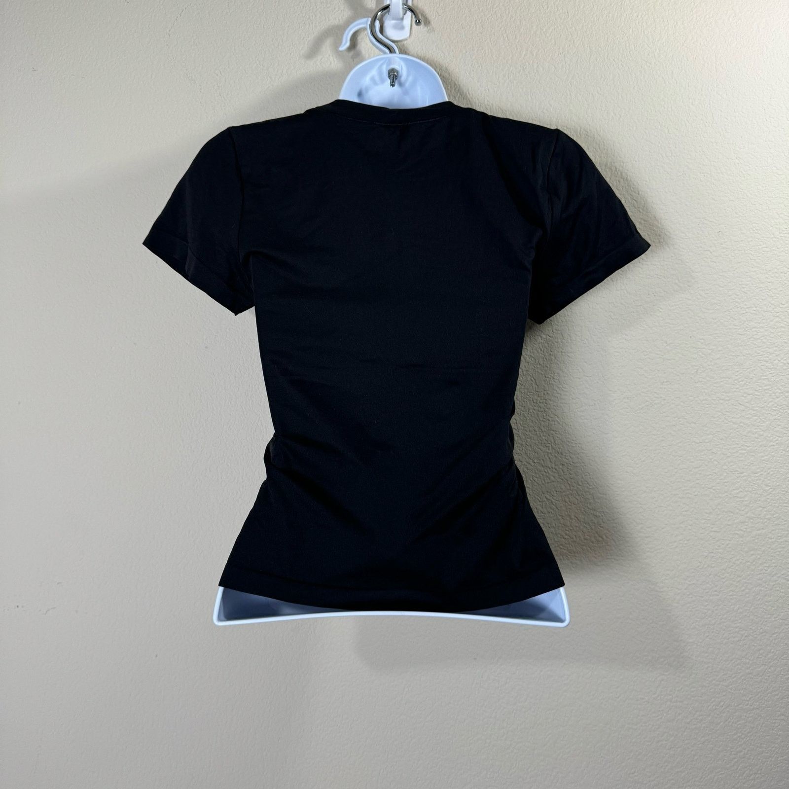 Aritzia sunday best | sinch seamless athletic black baby tee sz S Size S / US 4 / IT 40 - 4 Thumbnail