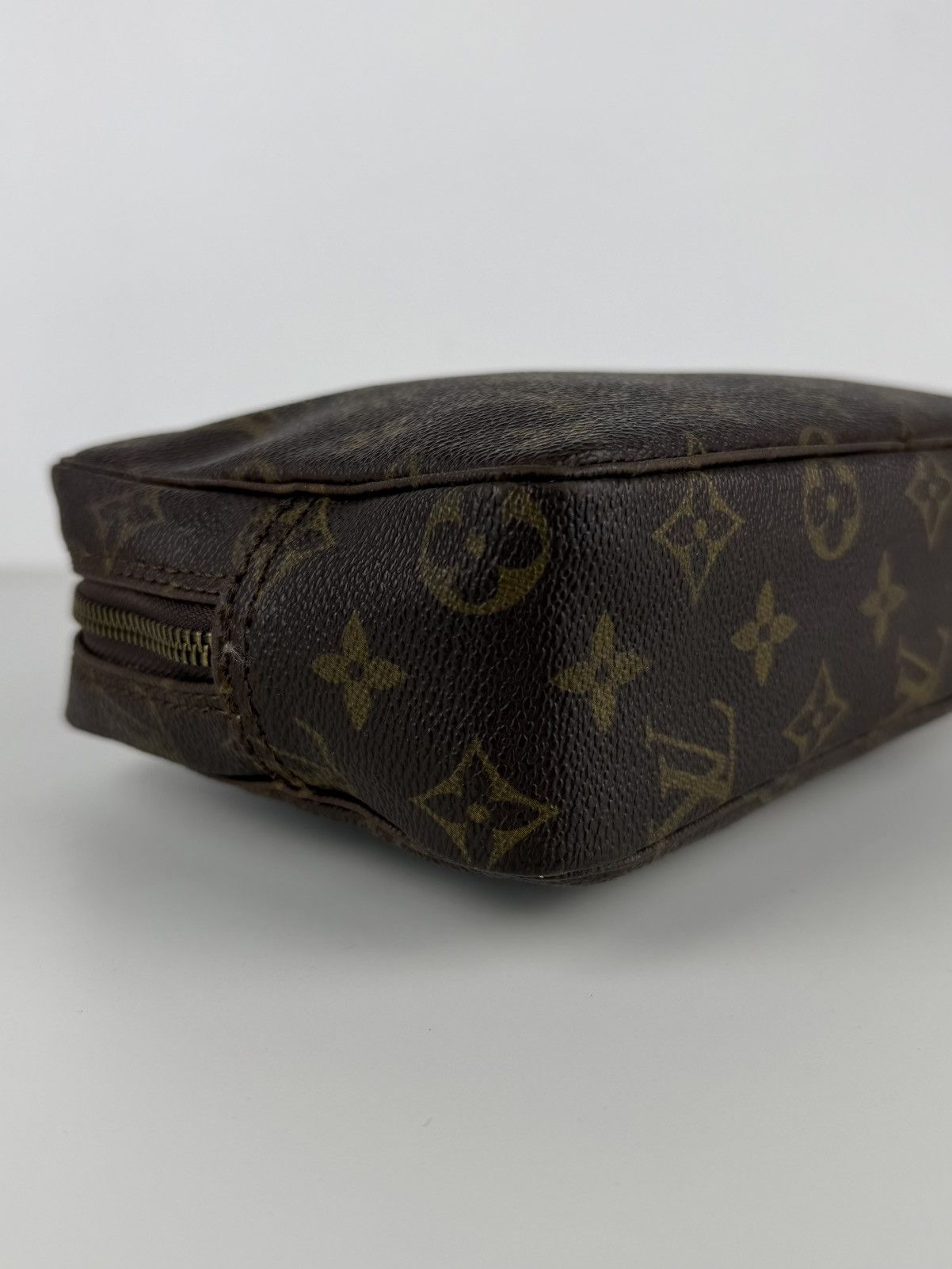 Louis Vuitton Vintage 80s Louis Vuitton monogram trousse 23 toiletry bag Size ONE SIZE - 14 Thumbnail