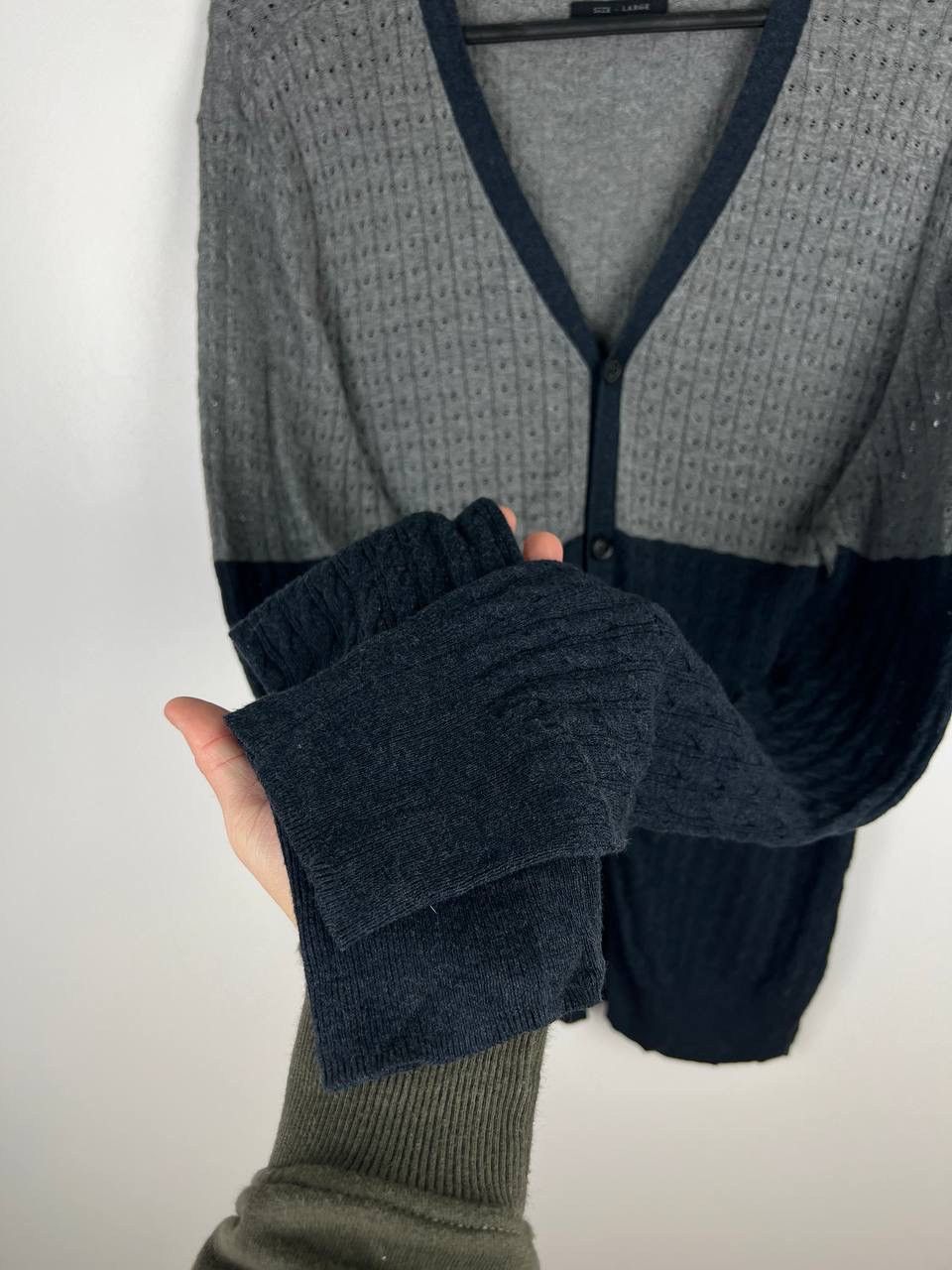 Allsaints Allsaints vintage cardigan sweaters size L Size US L / EU 52-54 / 3 - 3 Thumbnail