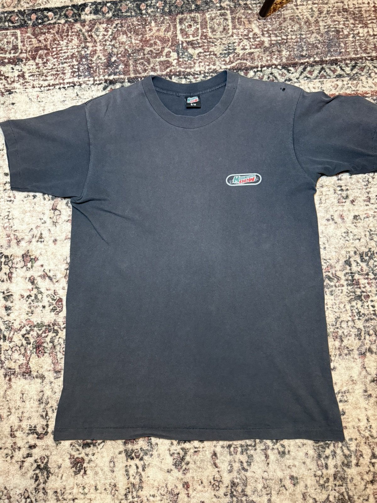 Mountain Dew Vintsge 90’s Mountain Dew Shirt Size US M / EU 48-50 / 2 - 1 Thumbnail