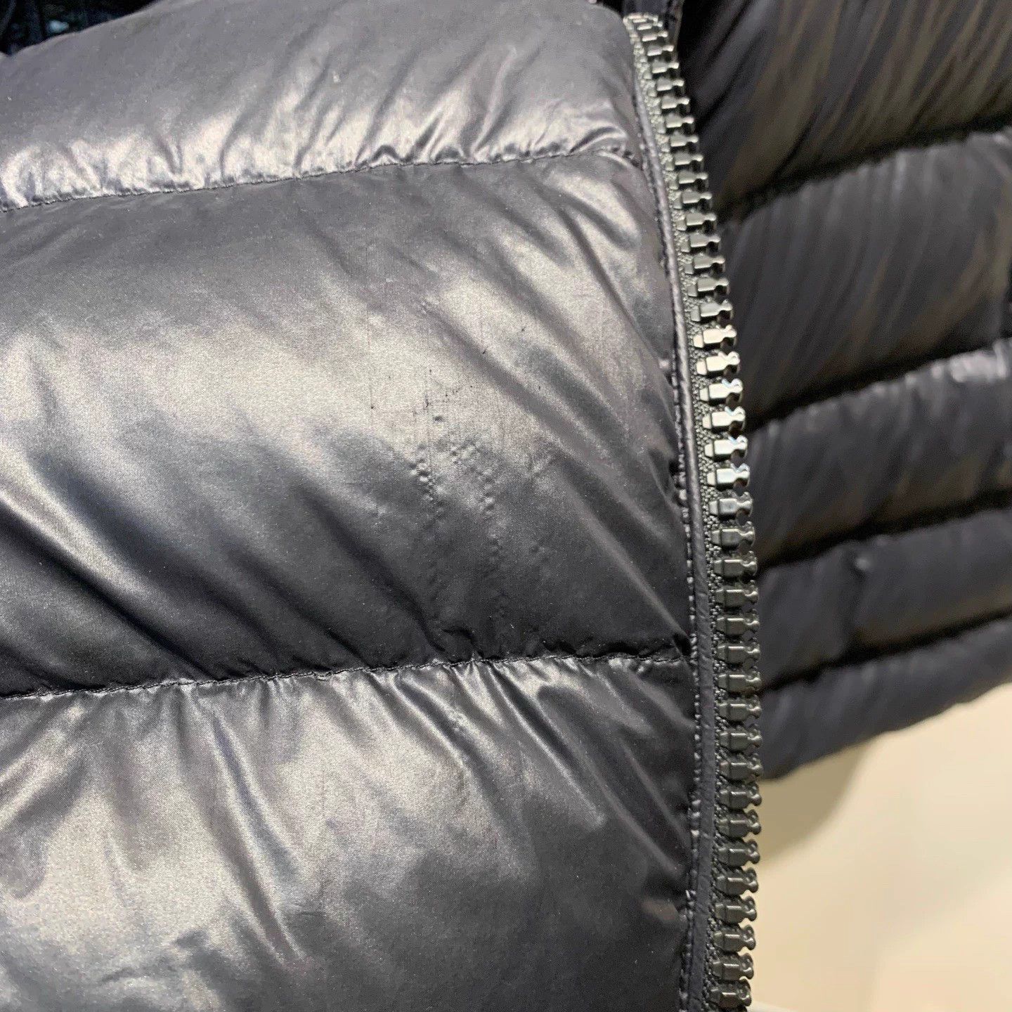 Moncler Moncler suyen side logo down jacket women's size 1 like new Size S / US 4 / IT 40 - 9 Thumbnail