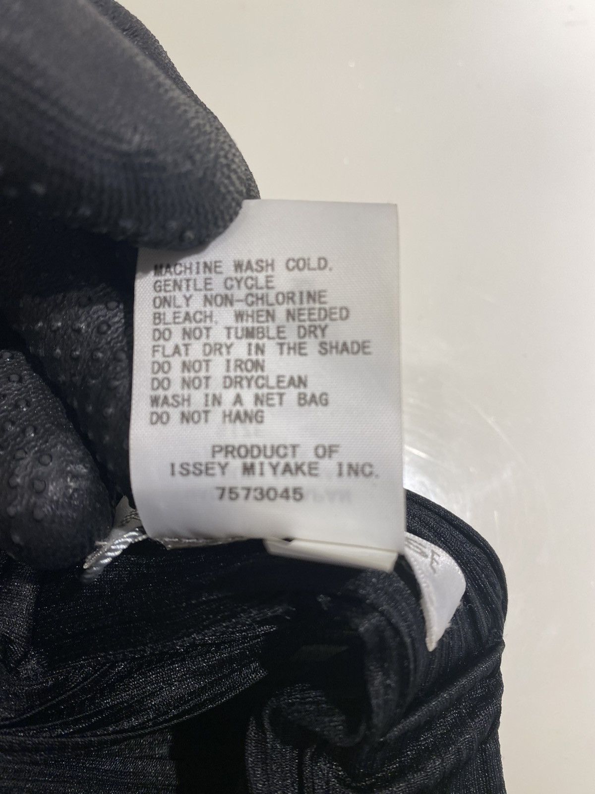 Pleats Please Issey Miyake Pleats Please Issey Miyake Black Motion Skirt Size 28" / US 6 / IT 42 - 10 Thumbnail
