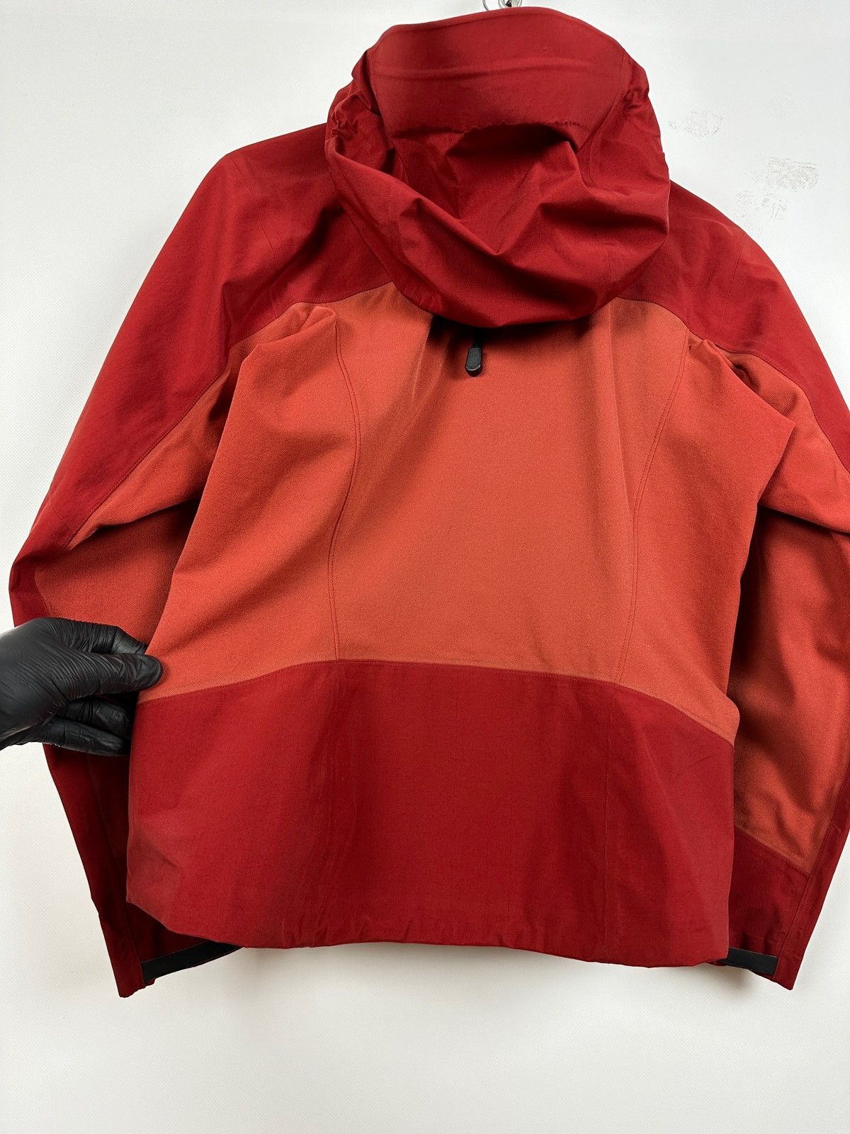 Arc'teryx Vintage Arcteryx Women’s Gamma MX Red Jacket Size XS / US 0-2 / IT 36-38 - 13 Thumbnail