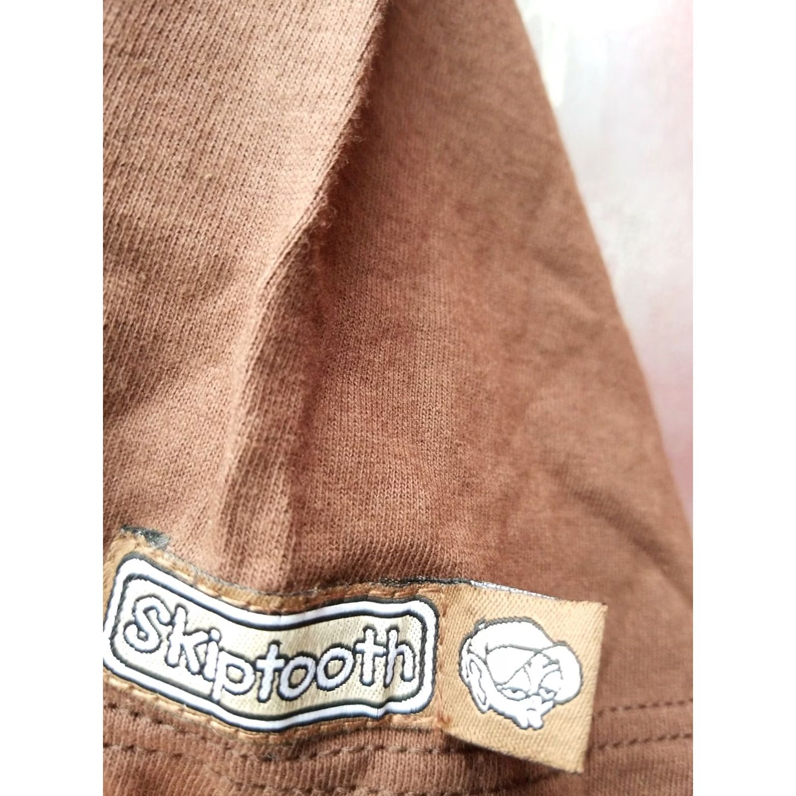Vintage VINTAGE SKIPTOOTH SKATE SHIRT M Mens Brown Graphic Tee 90s Skateboard BMX Bike Size US M / EU 48-50 / 2 - 4 Thumbnail
