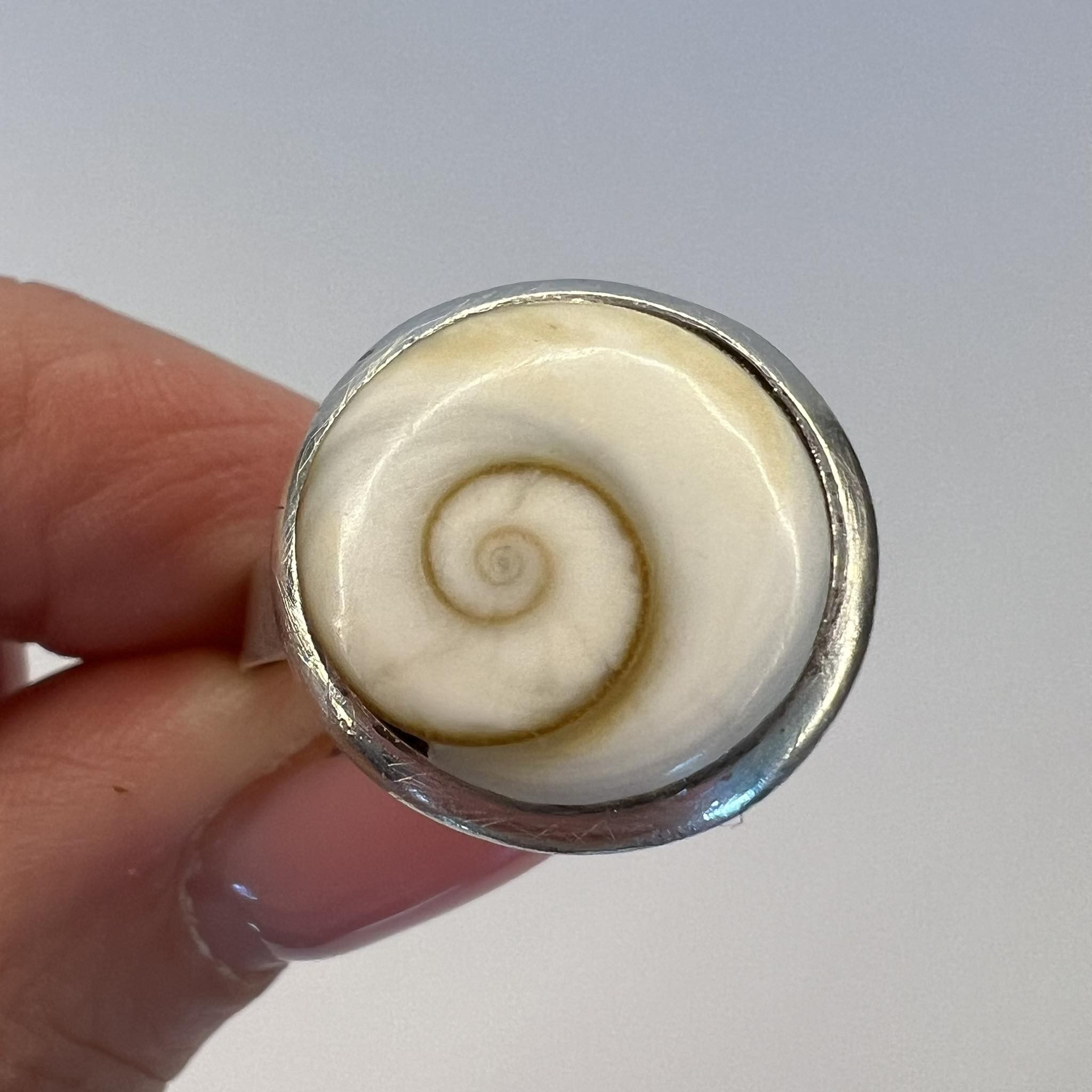 Vintage Shiva Eye Shell Vintage Sterling Silver 925 Ring Size 7 Size ONE SIZE - 1 Thumbnail