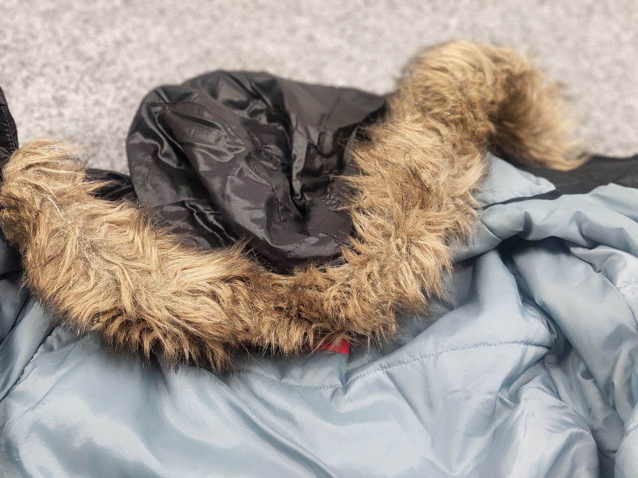 Puma Vintage Puma Fur Hoodie Back Zip Jacket Y2K l.g.b. Style Size US S / EU 44-46 / 1 - 17 Thumbnail