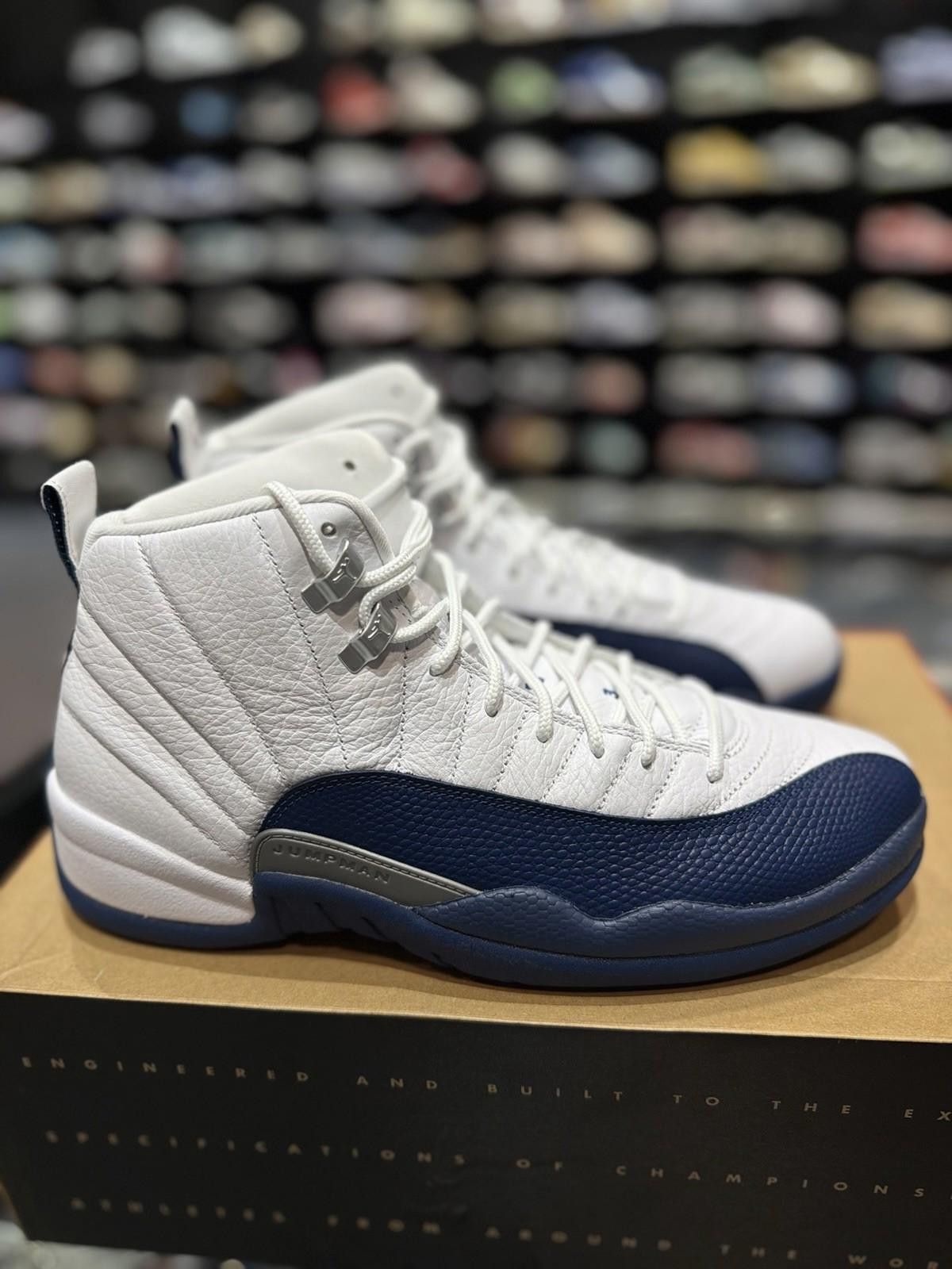 Jordan Brand Air Jordan 12 Retro 2025 White French Blue 10 NEW Size US 10 / EU 43 - 2 Thumbnail