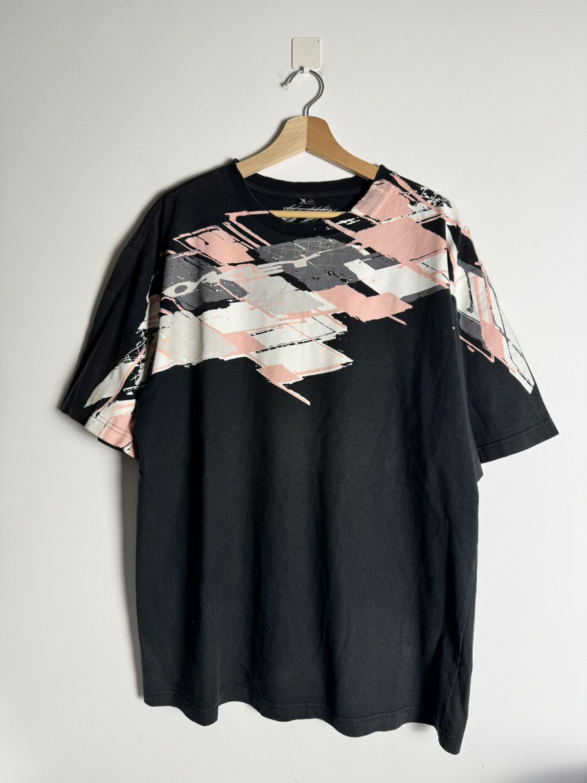 Oakley Vintage Oakley Big Print T-Shirt Size US XL / EU 56 / 4 - 1 Thumbnail