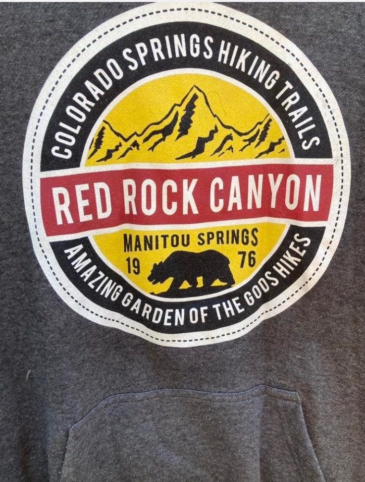 Pacific and Co. Red Rock Canyon Colorado Gray Graphic Hoodie Size US M / EU 48-50 / 2 - 4 Thumbnail