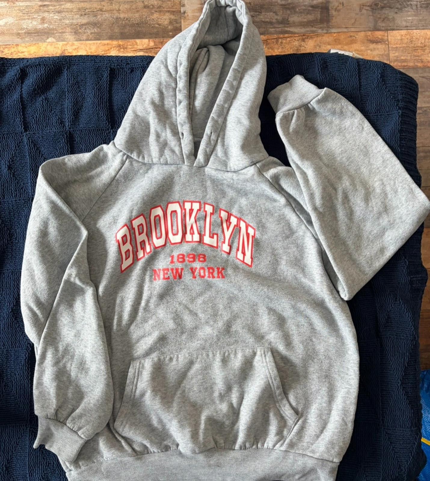 The Unbranded Brand Brooklyn NY 1898 Grey Hoodie Men Or women XL Size US XL / EU 56 / 4 - 1 Thumbnail