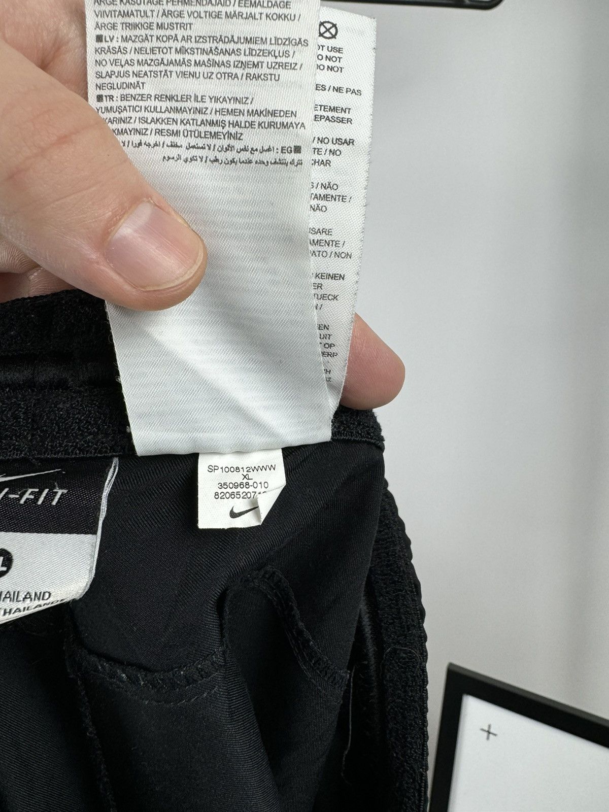 Nike Rare Nike Shorts Size US 36 / EU 52 - 7 Thumbnail