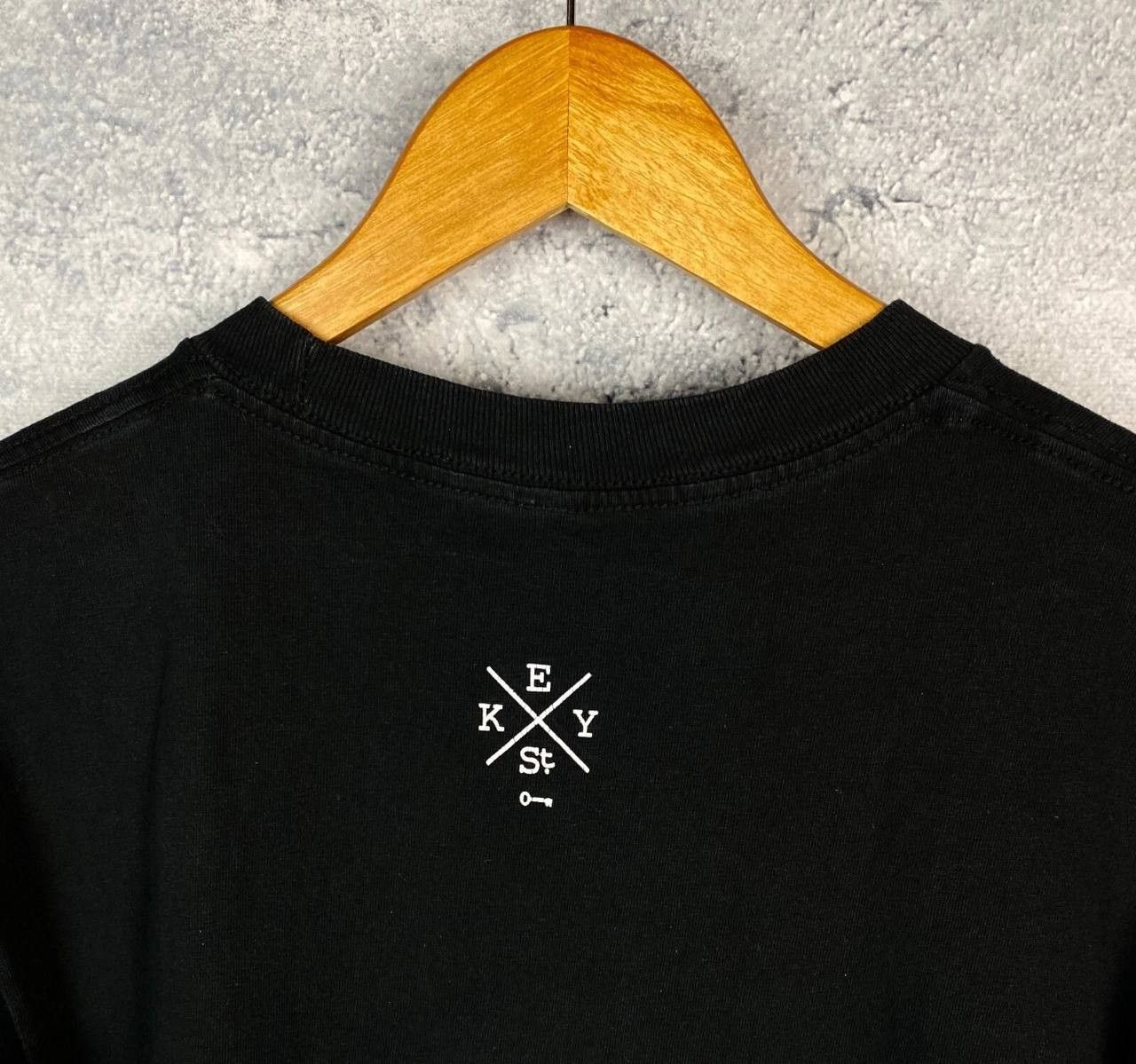 Vintage Key Street Tee Men's Size M Black Short Sleeve ` Size US M / EU 48-50 / 2 - 6 Thumbnail
