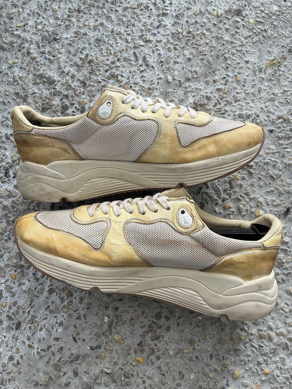 Golden Goose Running Beige Sneaker Size US 7 / EU 40 - 2 Thumbnail