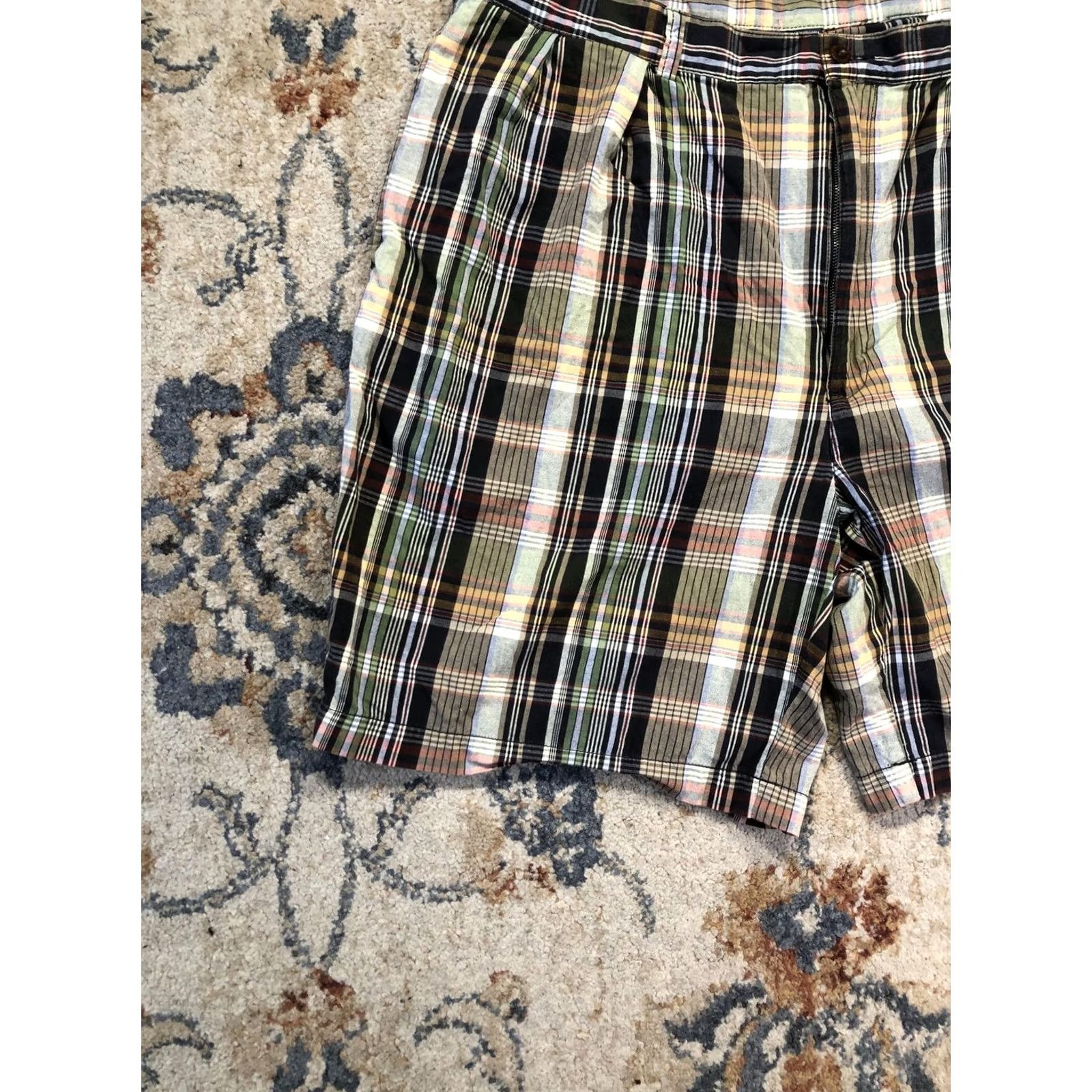 Polo Ralph Lauren Polo Ralph Lauren Shorts Mens 42 Multicolor Plaid Tyler Chino Pleated 9 Inseam Size US XL / EU 56 / 4 - 4 Thumbnail