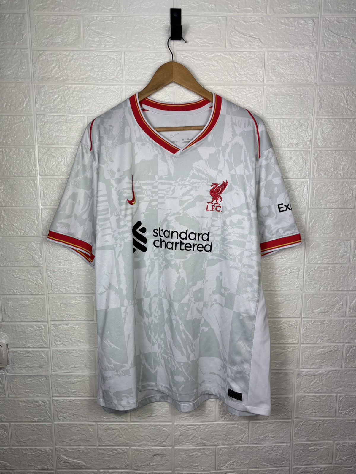 Nike LIVERPOOL 2024 2025 THIRD FOOTBALL SHIRT SOCCER JERSEY NIKE Size US XXL / EU 58 / 5 - 1 Thumbnail