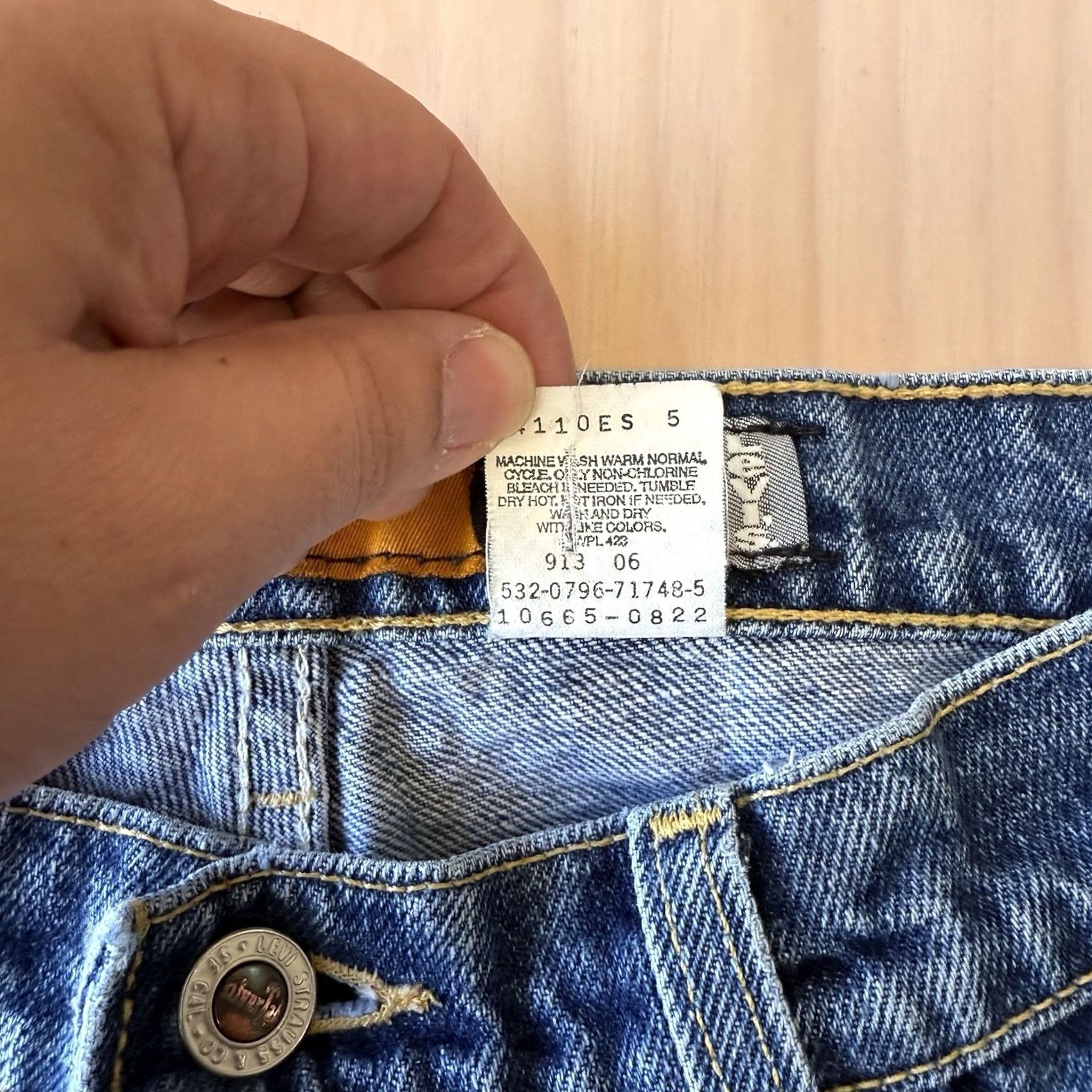Levi's VINTAGE Levi's Silvertab Jeans 28 Blue Medium Wash 90s Lowcut Streetwear Skater Size 28" / US 6 / IT 42 - 6 Thumbnail