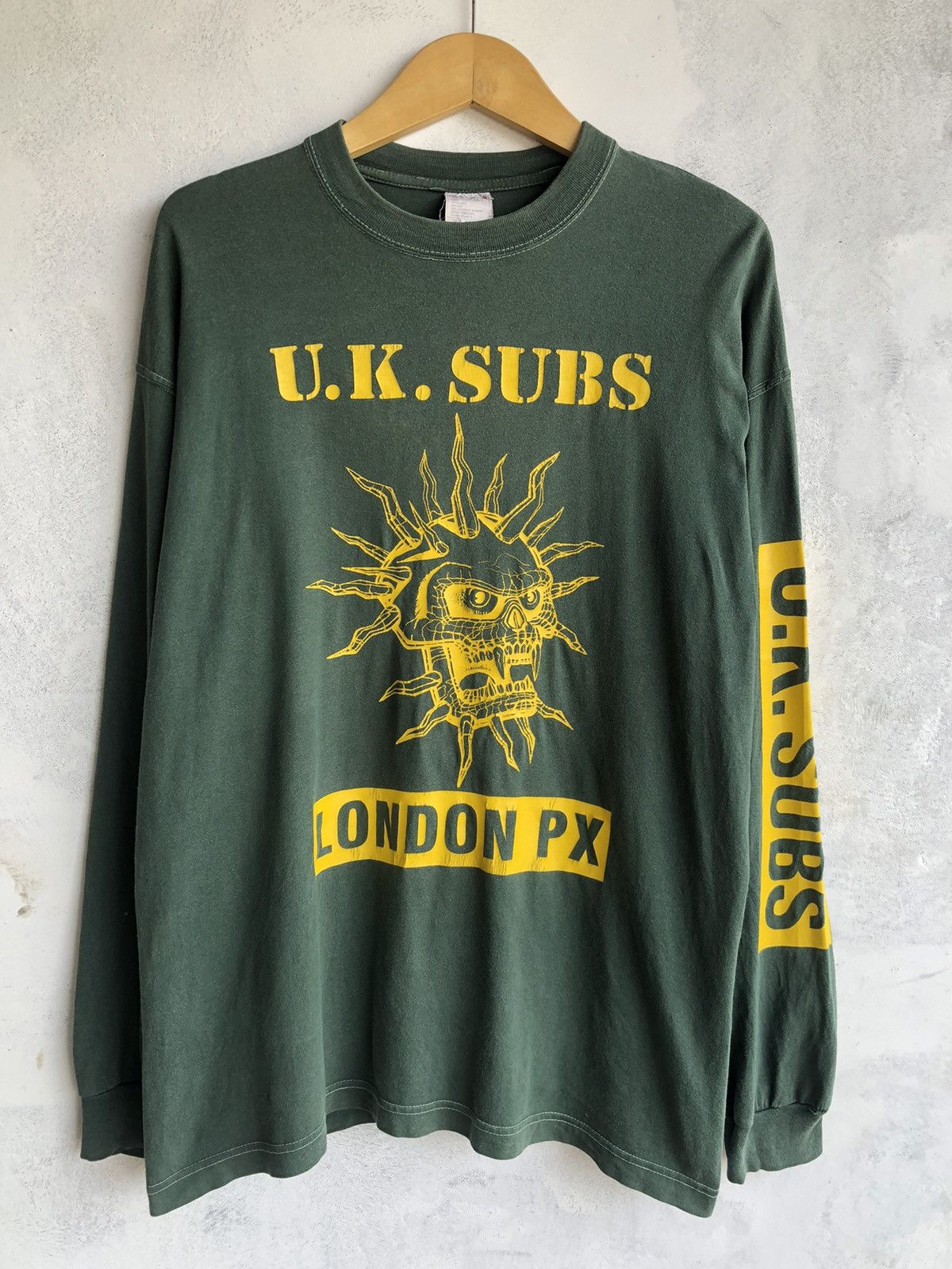 Band Tees × Vintage Vintage UK SUBS Band Tees london px Size US XL / EU 56 / 4 - 1 Thumbnail