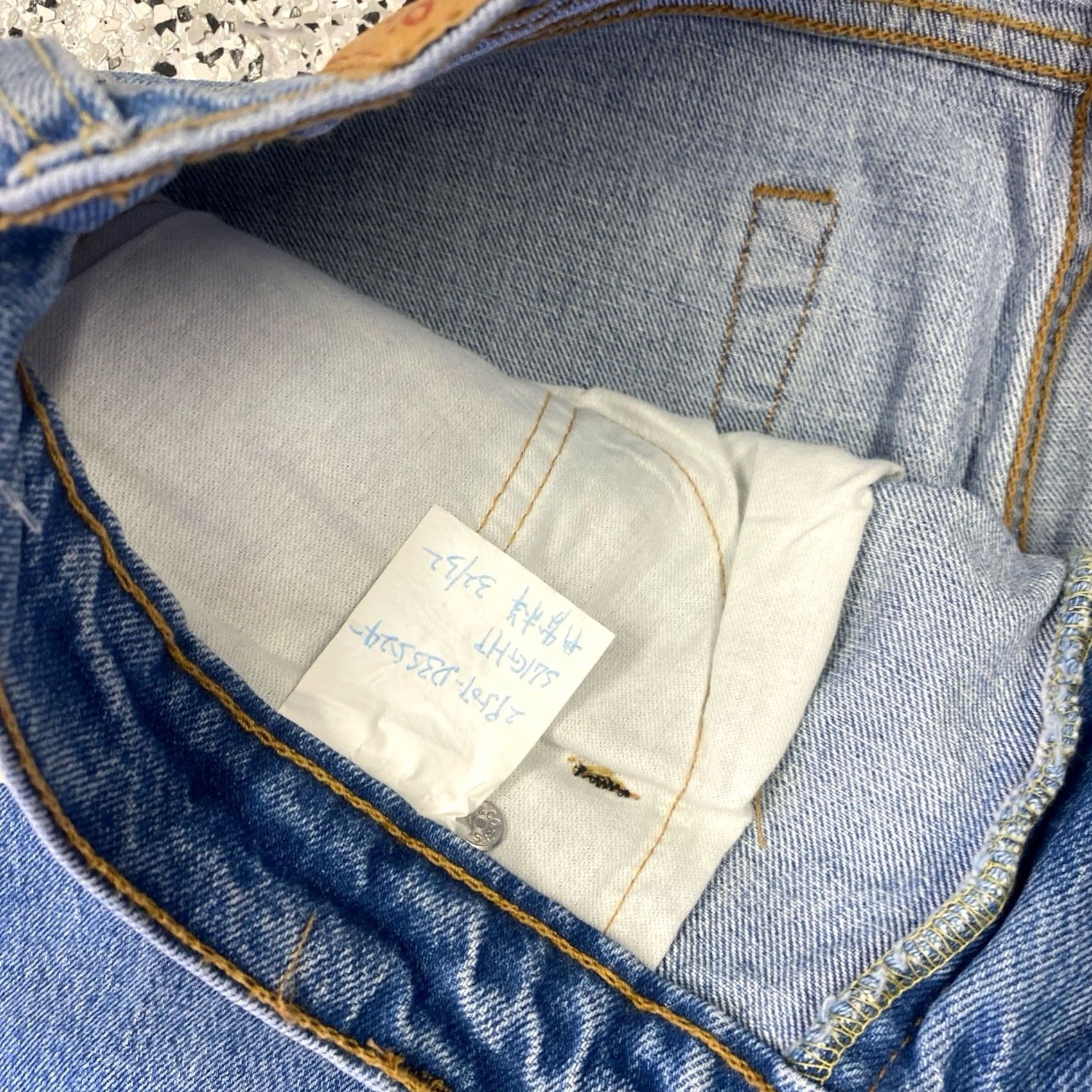 Levi's Levi's 502 Regular Tapered Fit Jeans Blue Denim 32x32 Mens Regular Waist 32 Inseam 32 Pocket 5-Pocket Denim Pants Sample Size US 32 / EU 48 - 3 Thumbnail