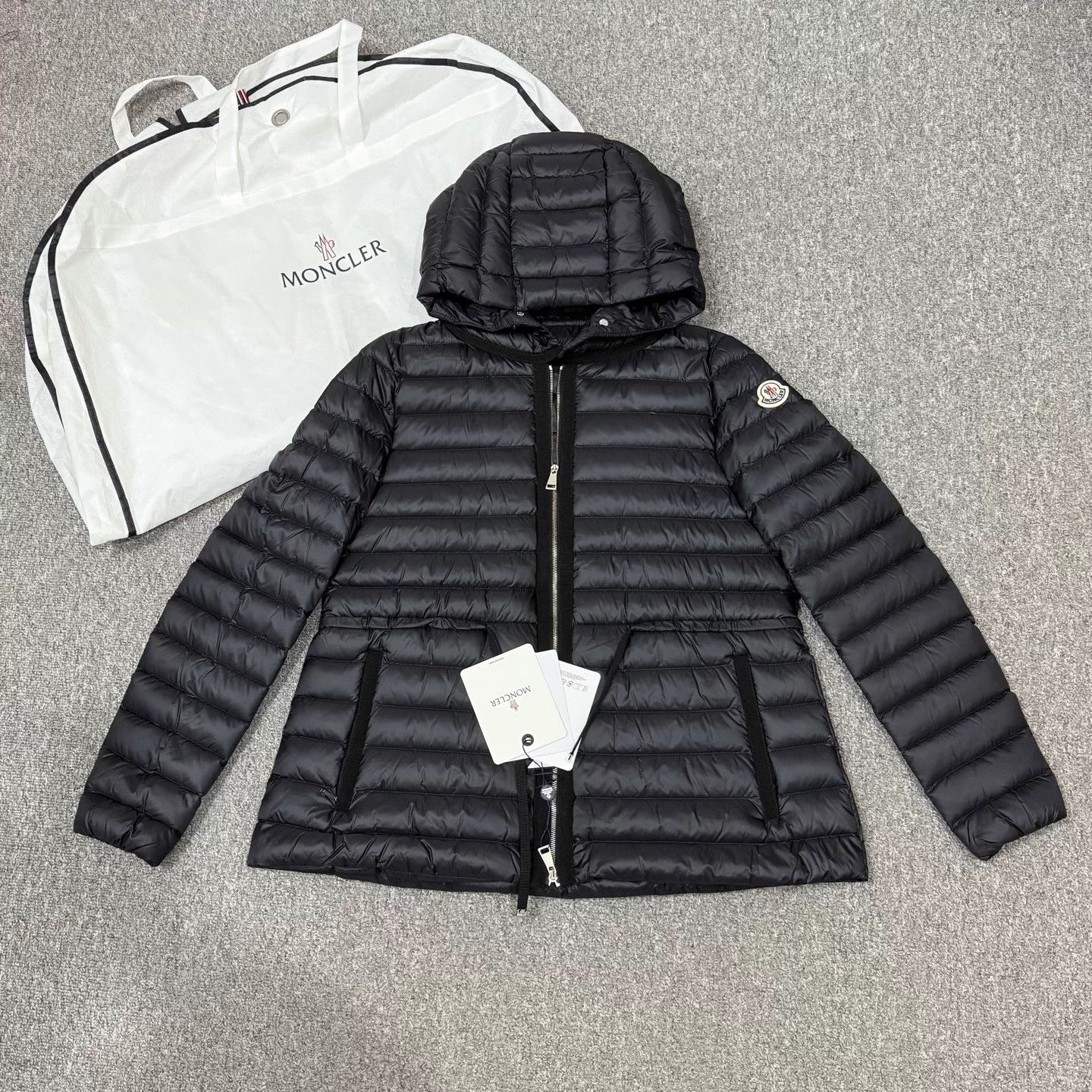 Moncler Moncler Raie SS23 Short Light Down Jacket W2 Size US M / EU 48-50 / 2 - 1 Thumbnail
