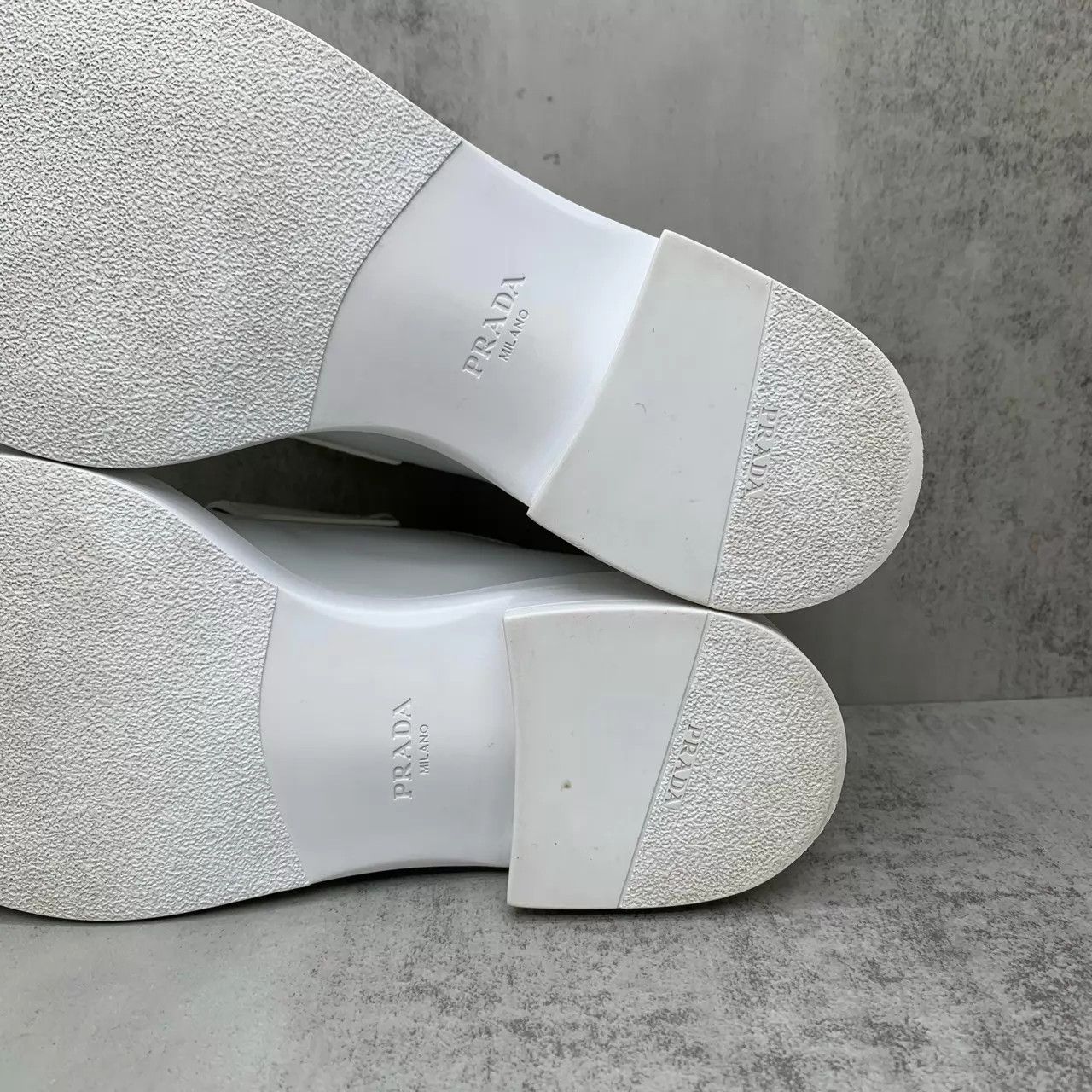 Prada Prada White Triangle Logo Loafers 36.5 95 New LX1044 Size US 6 / IT 36 - 9 Thumbnail