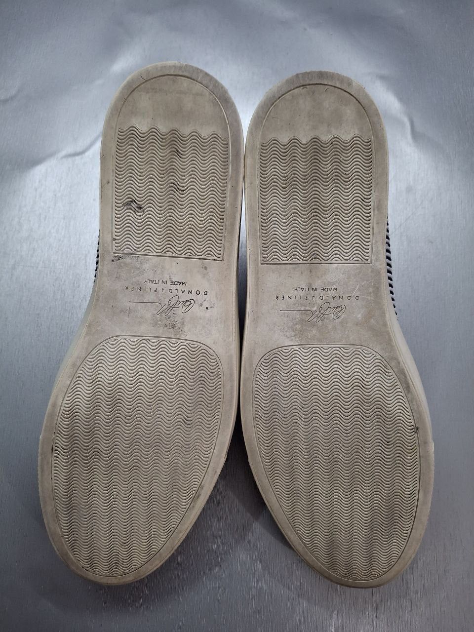 Donald Pliner Donald Pliner slip-on loafers feature black white beading Size US 11 / EU 44 - 13 Thumbnail