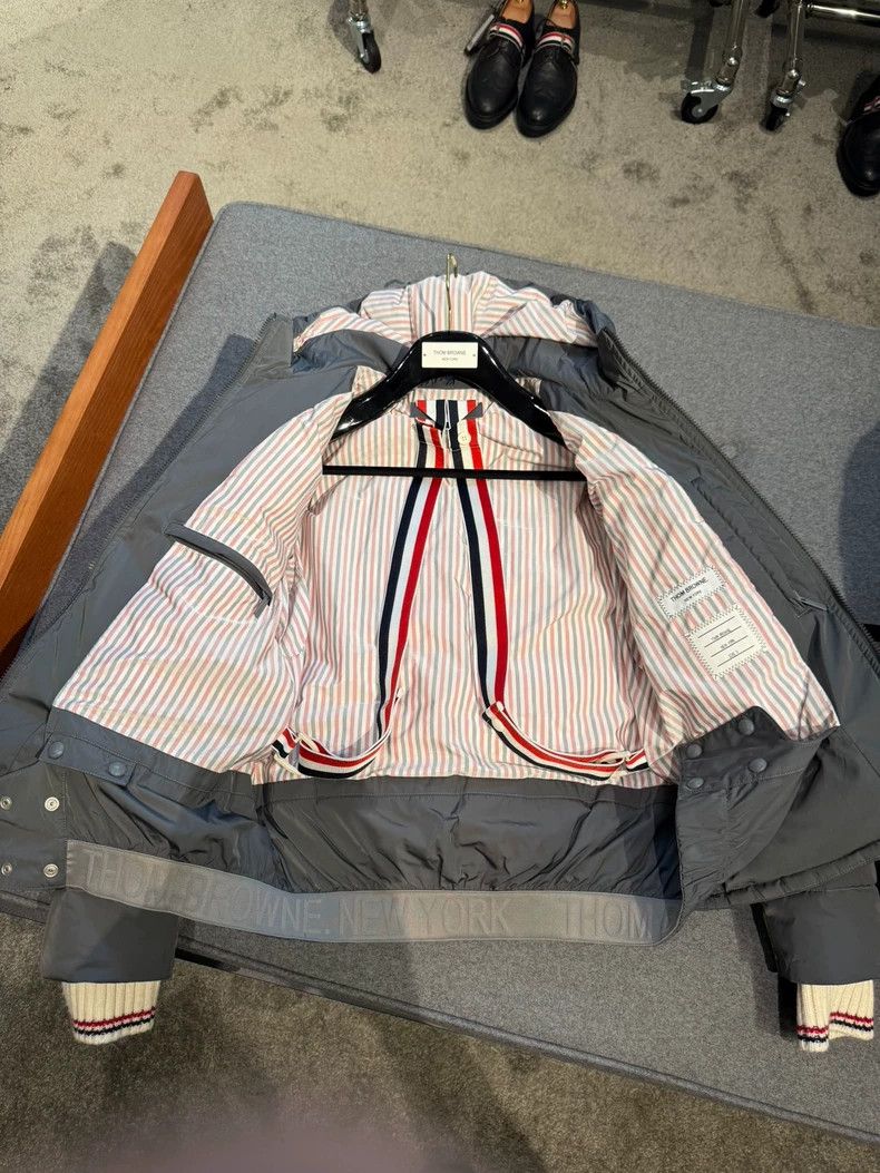 Thom Browne Thom Browne Classic four-bar ski down jacket 2503-Nextarro Size US XS / EU 42 / 0 - 3 Thumbnail