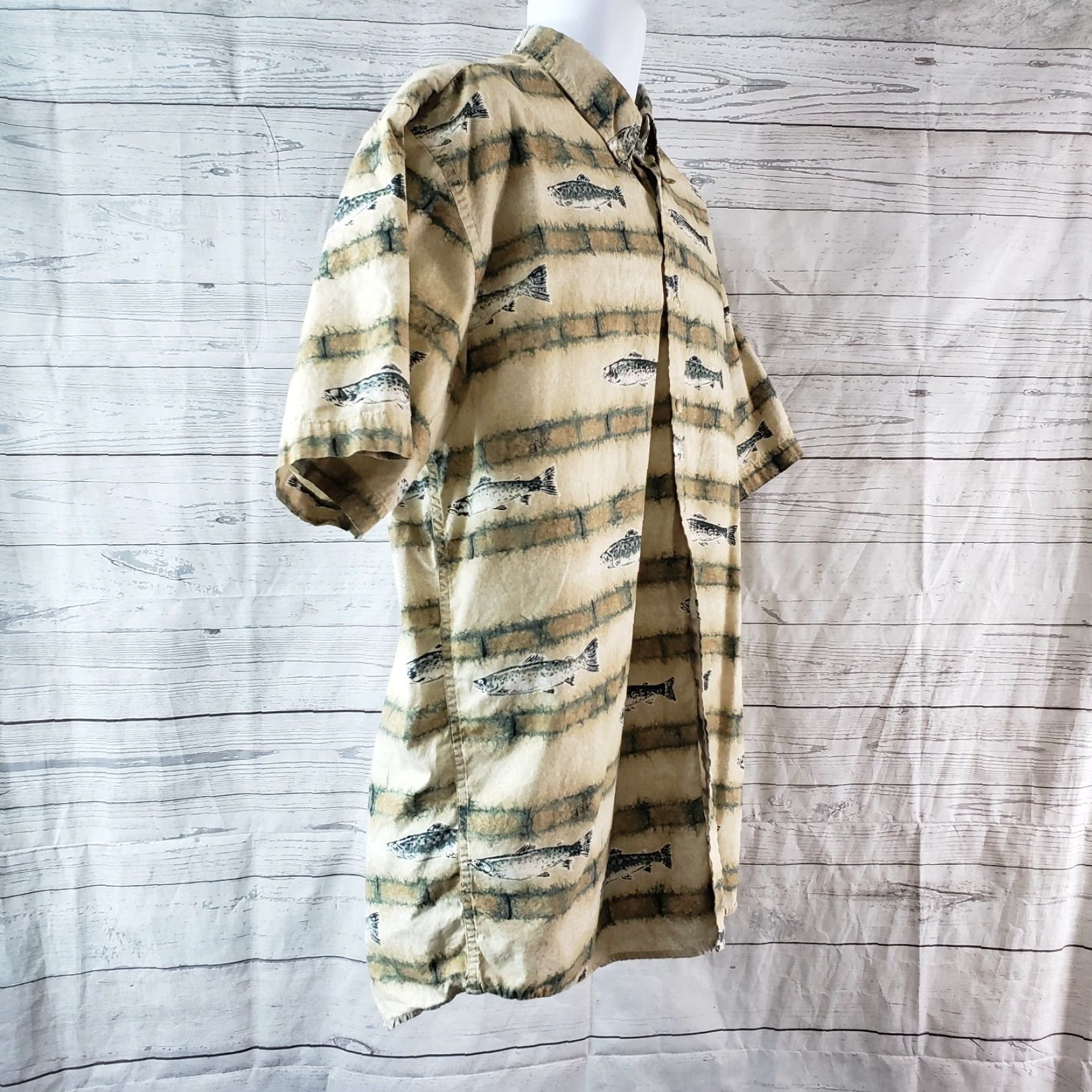 Pendleton VINTAGE Pendleton Shirt Mens Button Front Cotton Fish Print Green Brown Sz L Large Shirt Men Short Sleeve Collared Button-Up 90s Theme Fish Mens Size US L / EU 52-54 / 3 - 3 Thumbnail