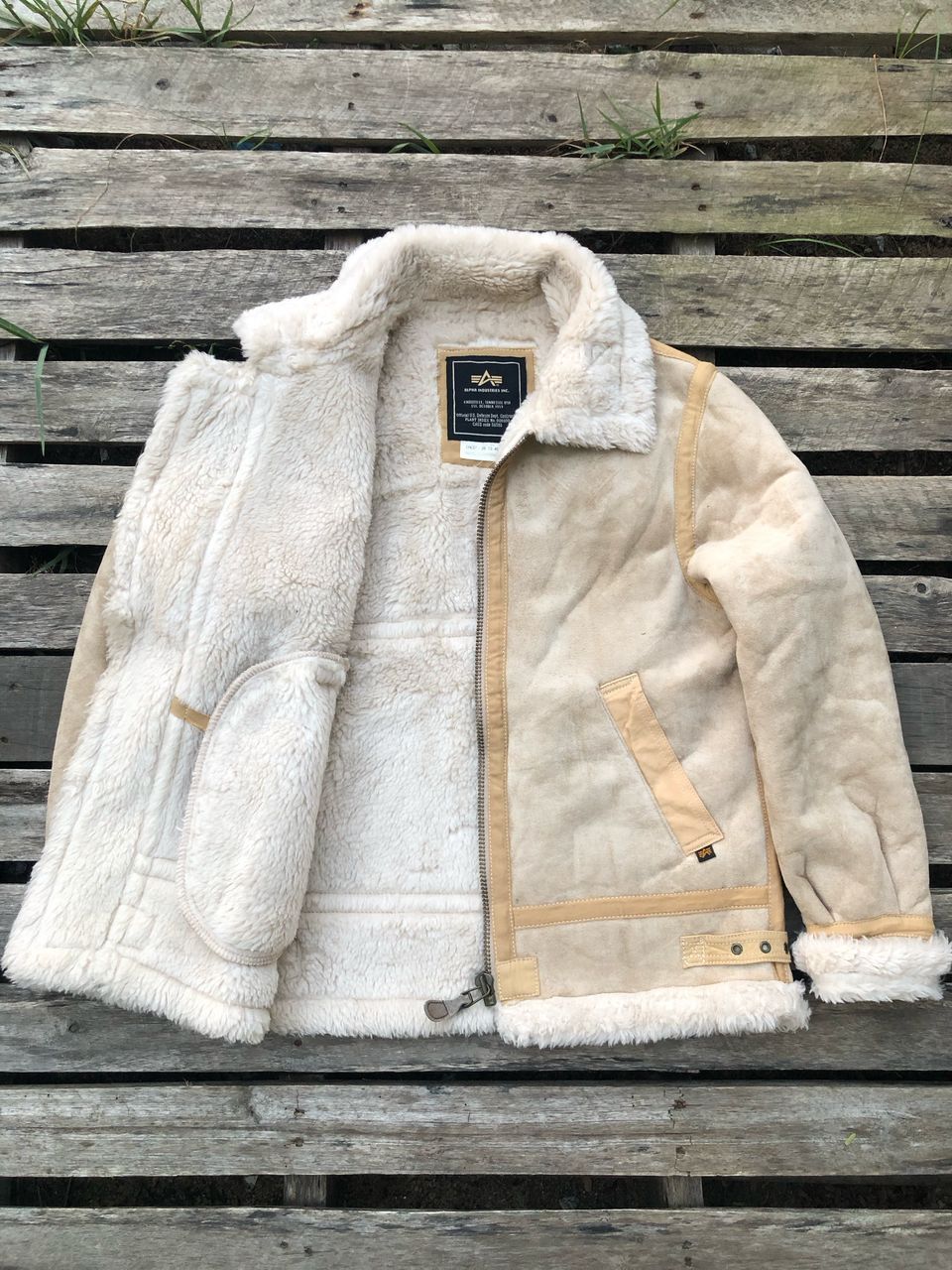 Alpha Industries Vintage Alpha Industries B-3 Leather Jacket Size US M / EU 48-50 / 2 - 1 Thumbnail