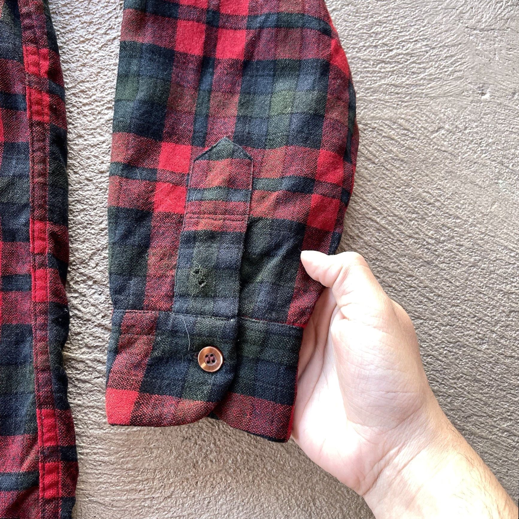 Pendleton VINTAGE Pendleton Shirt Mens Small Red Wool Flannel Button-Up Long Sleeve Collared Plaid Pocketed 60s 70s Classic Mens Size US S / EU 44-46 / 1 - 4 Thumbnail