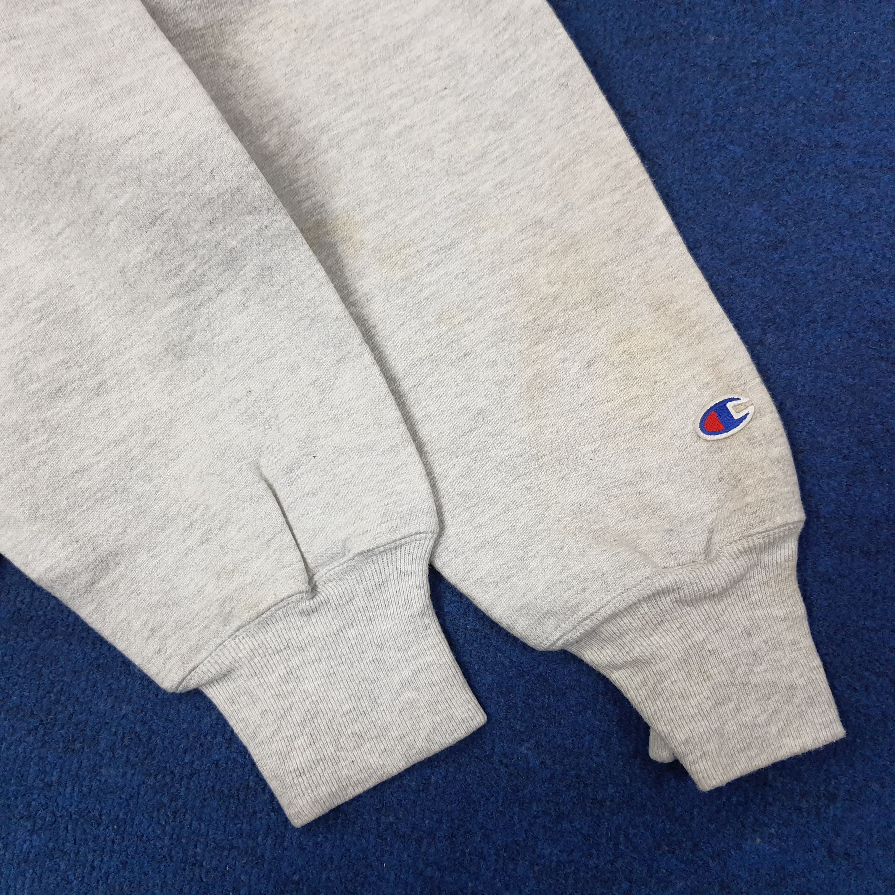 Champion Vintage Champion P.D.S Football Team Sweatshirt C254N16 Size US XL / EU 56 / 4 - 10 Thumbnail