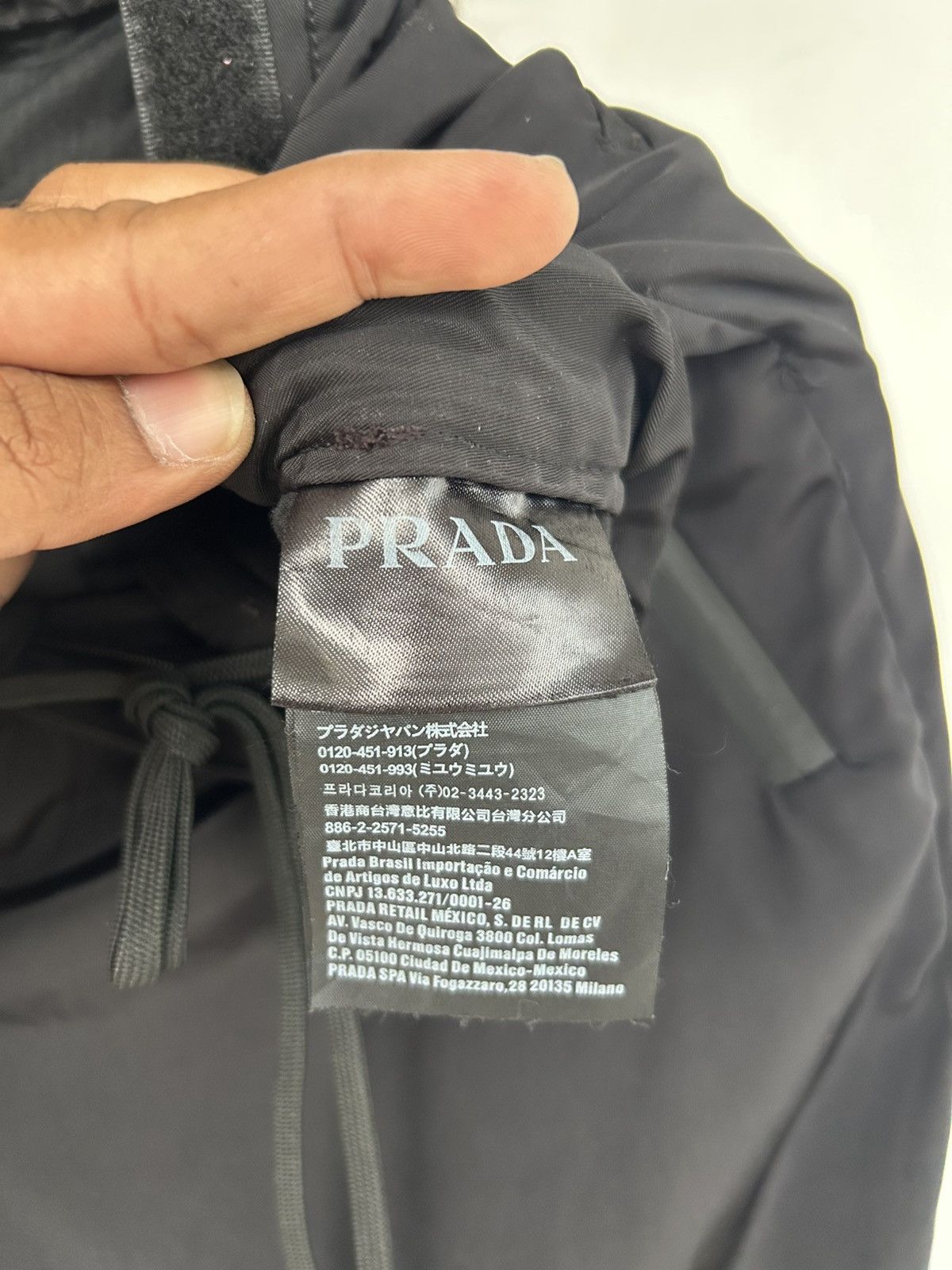 Prada Prada Garbadine Nylon Trousers Size US 34 / EU 50 - 11 Thumbnail