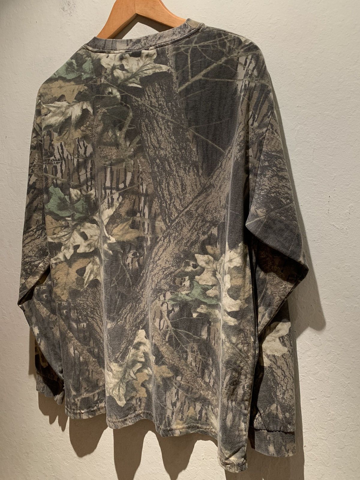 Mossy Oaks × Vintage *RARE* Vintage Mossy Oak Camo Long Sleeve Pocket T-Shirt XL Size US XL / EU 56 / 4 - 2 Thumbnail