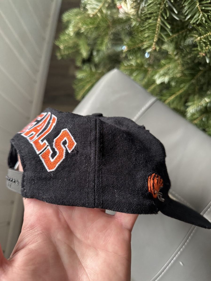 Vintage Vintage 90’s Bengals Spellout hat Size ONE SIZE - 3 Thumbnail